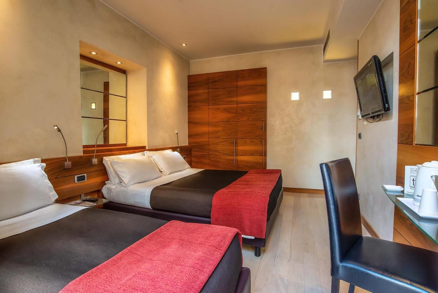 Hotel Tritone — 16