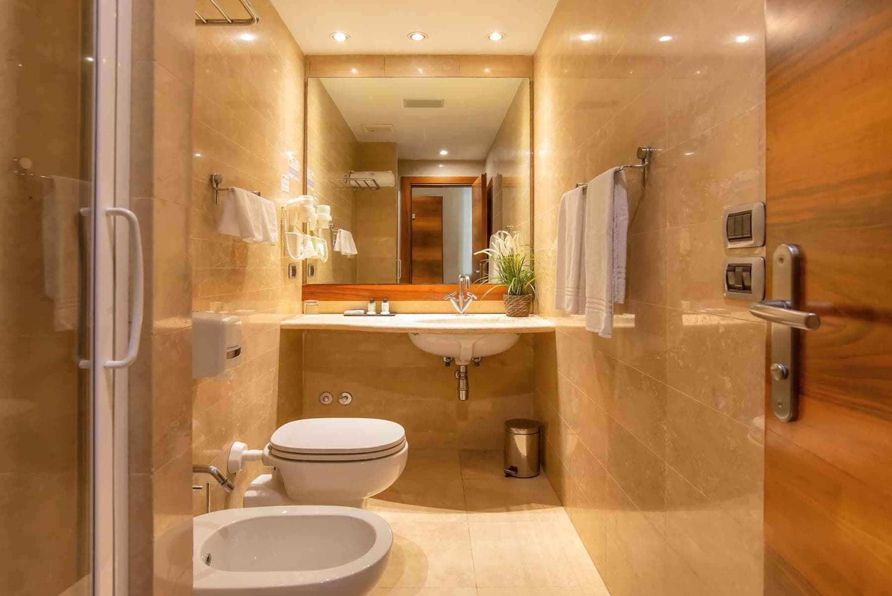 Hotel Tritone — 23