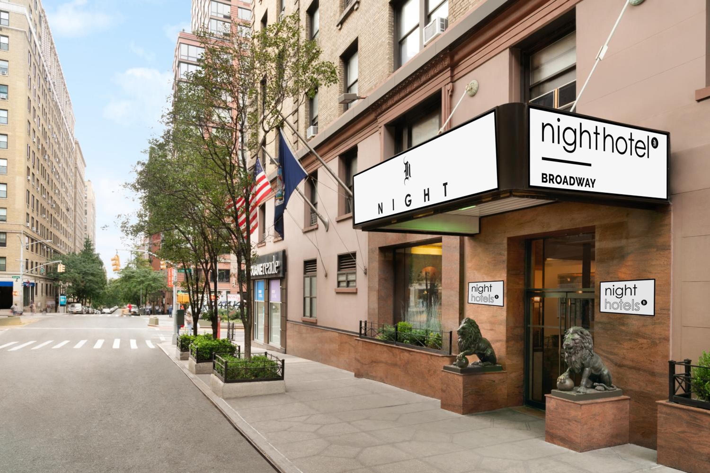 Night Hotel Broadway — 1