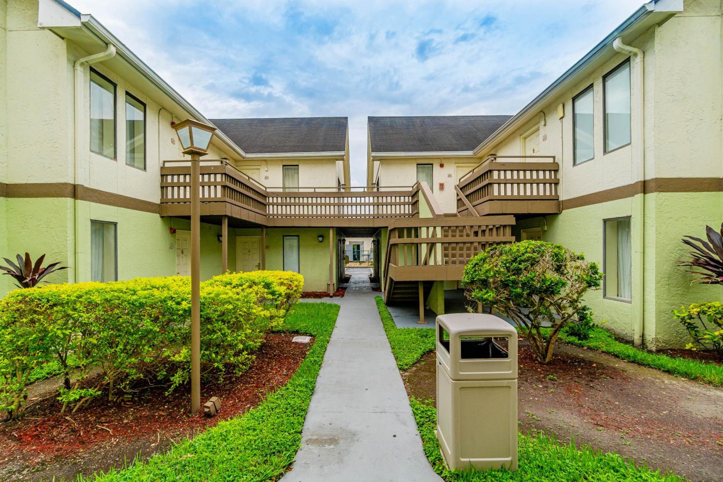 Doral Inn & Suites Miami Aeroporto Ovest — 3