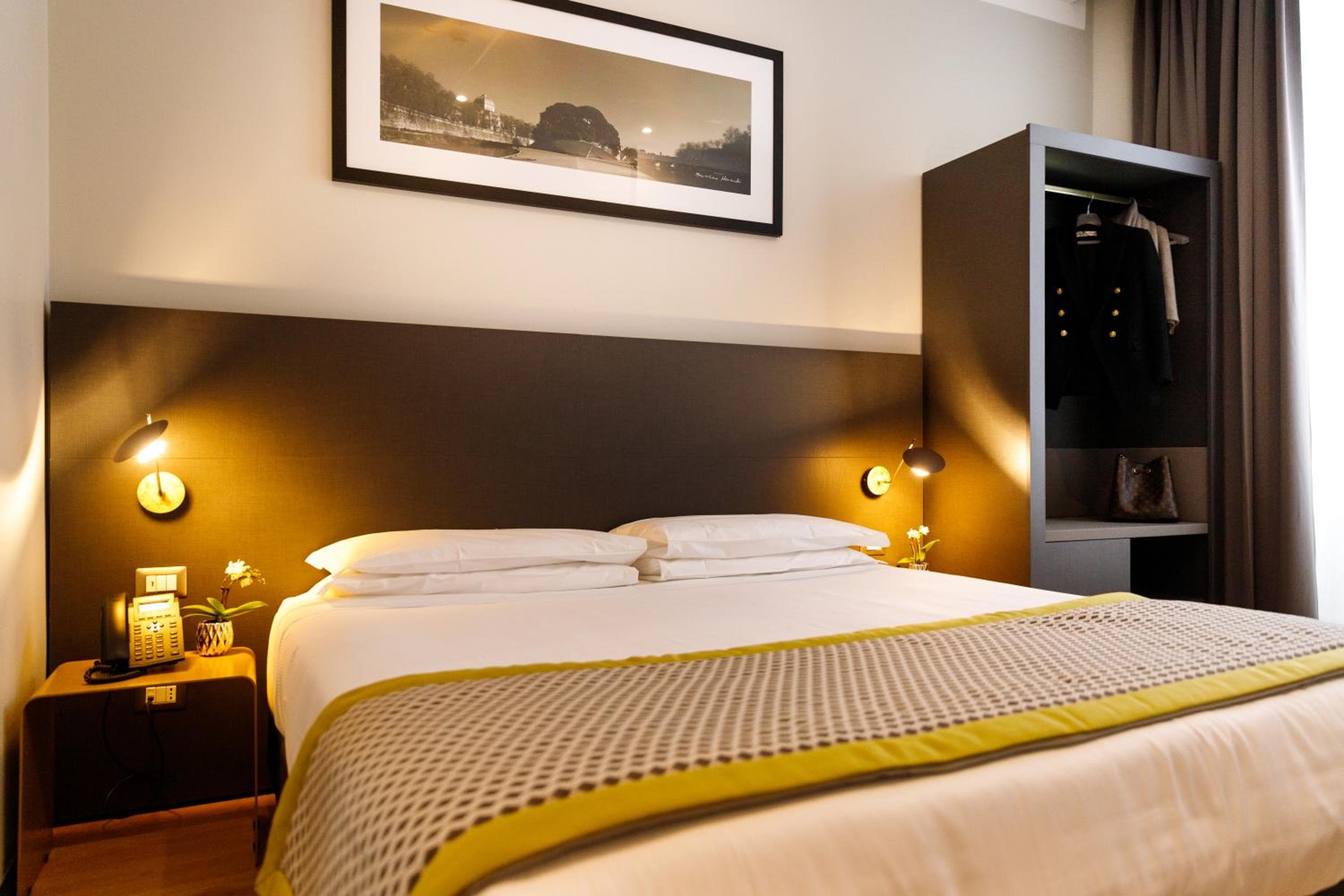 Das Kreuz Hotel — 24