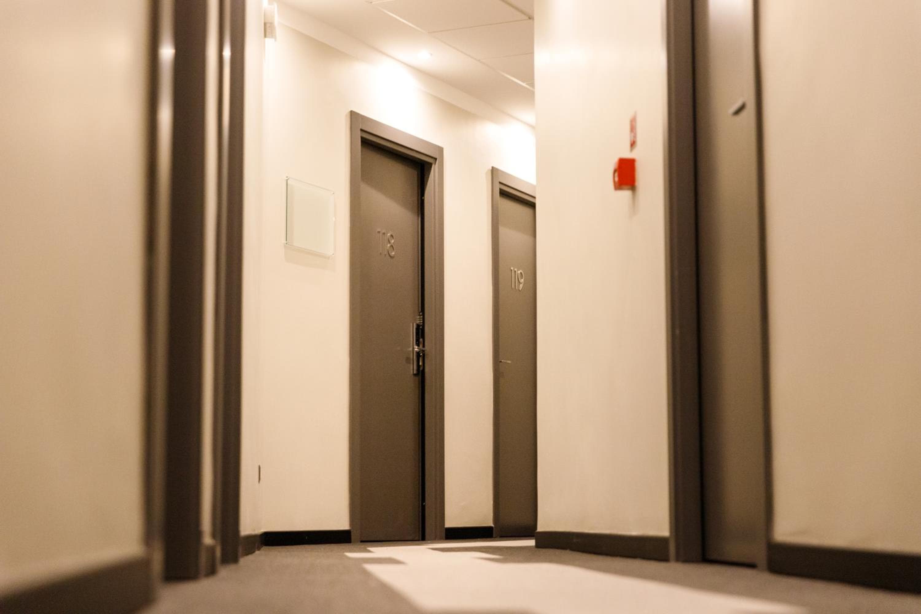 Das Kreuz Hotel — 23