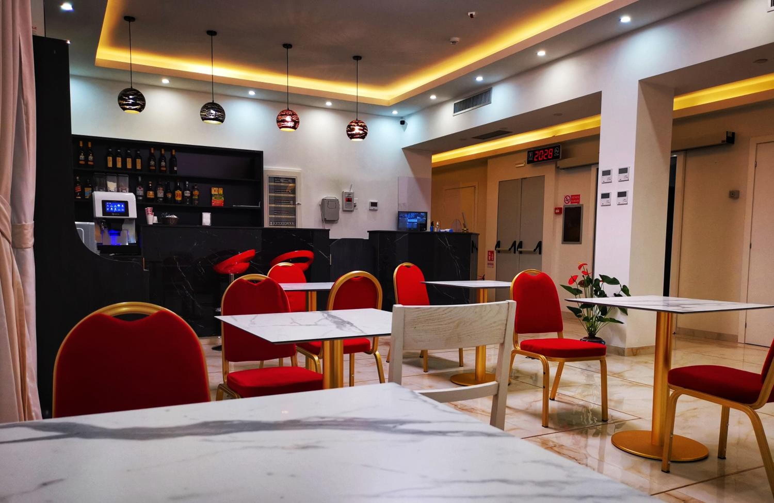 Hotel Metrópoli — 12