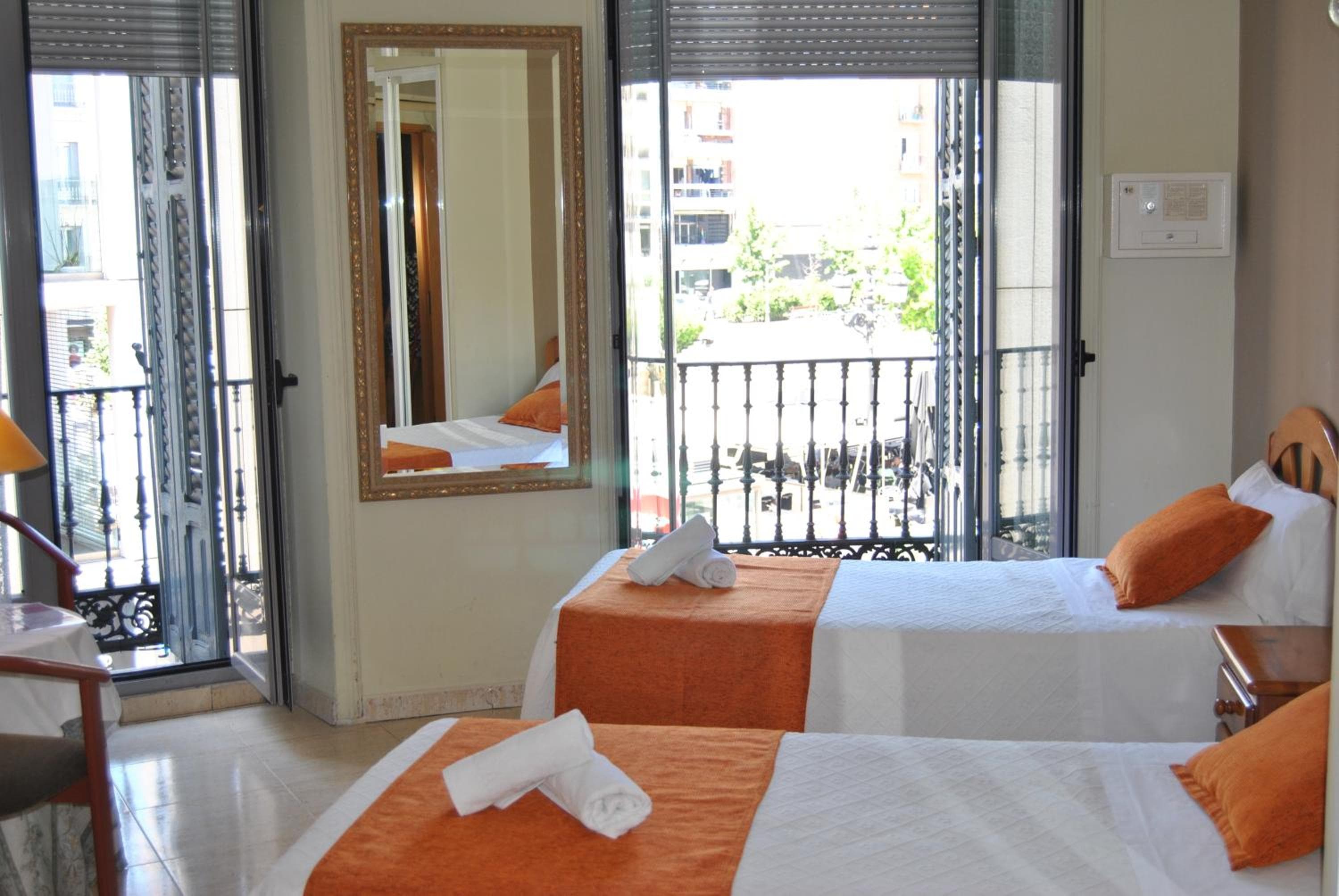 Hostal San Lorenzo — 29
