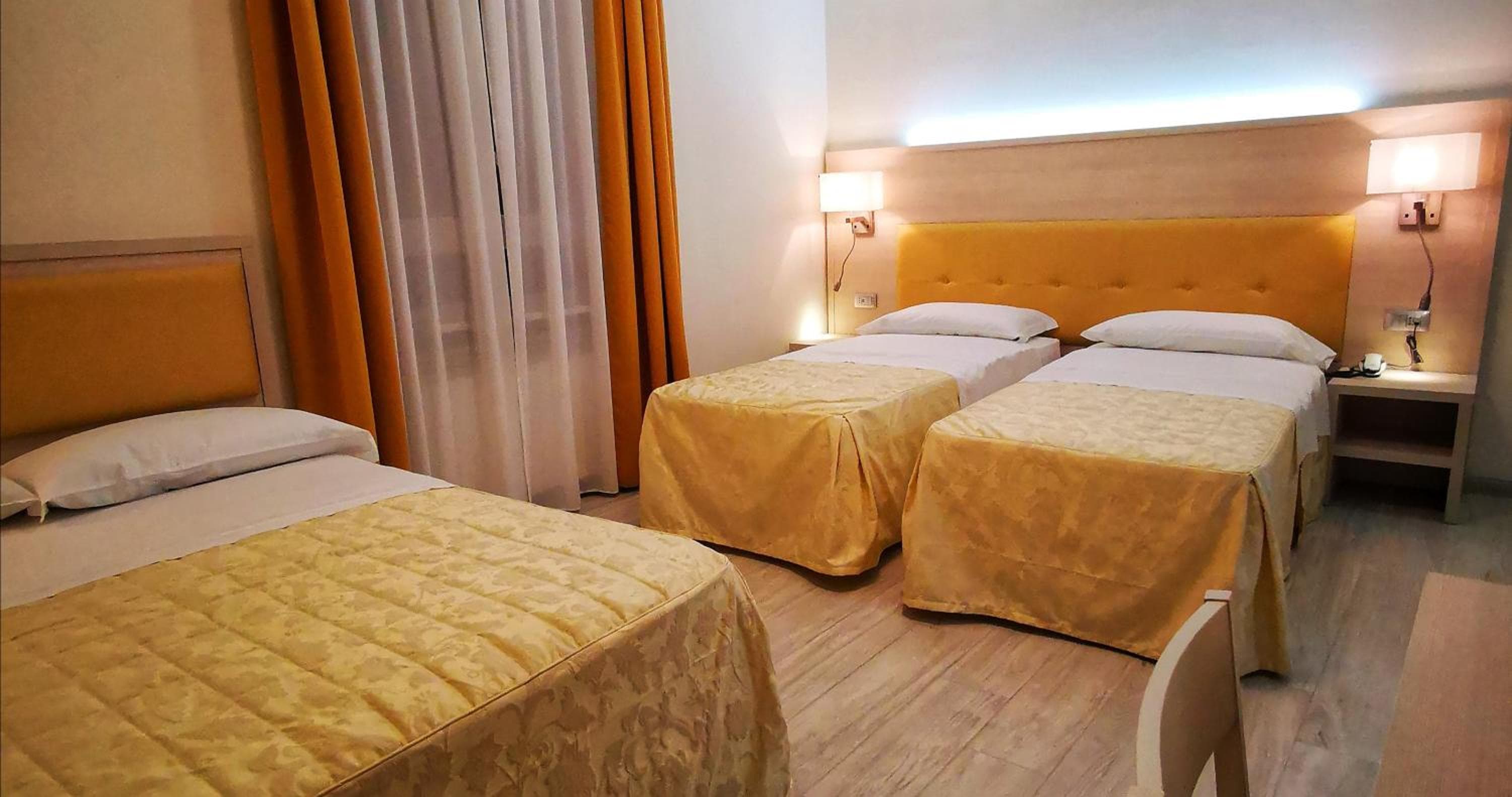 Hotel Metrópoli — 26