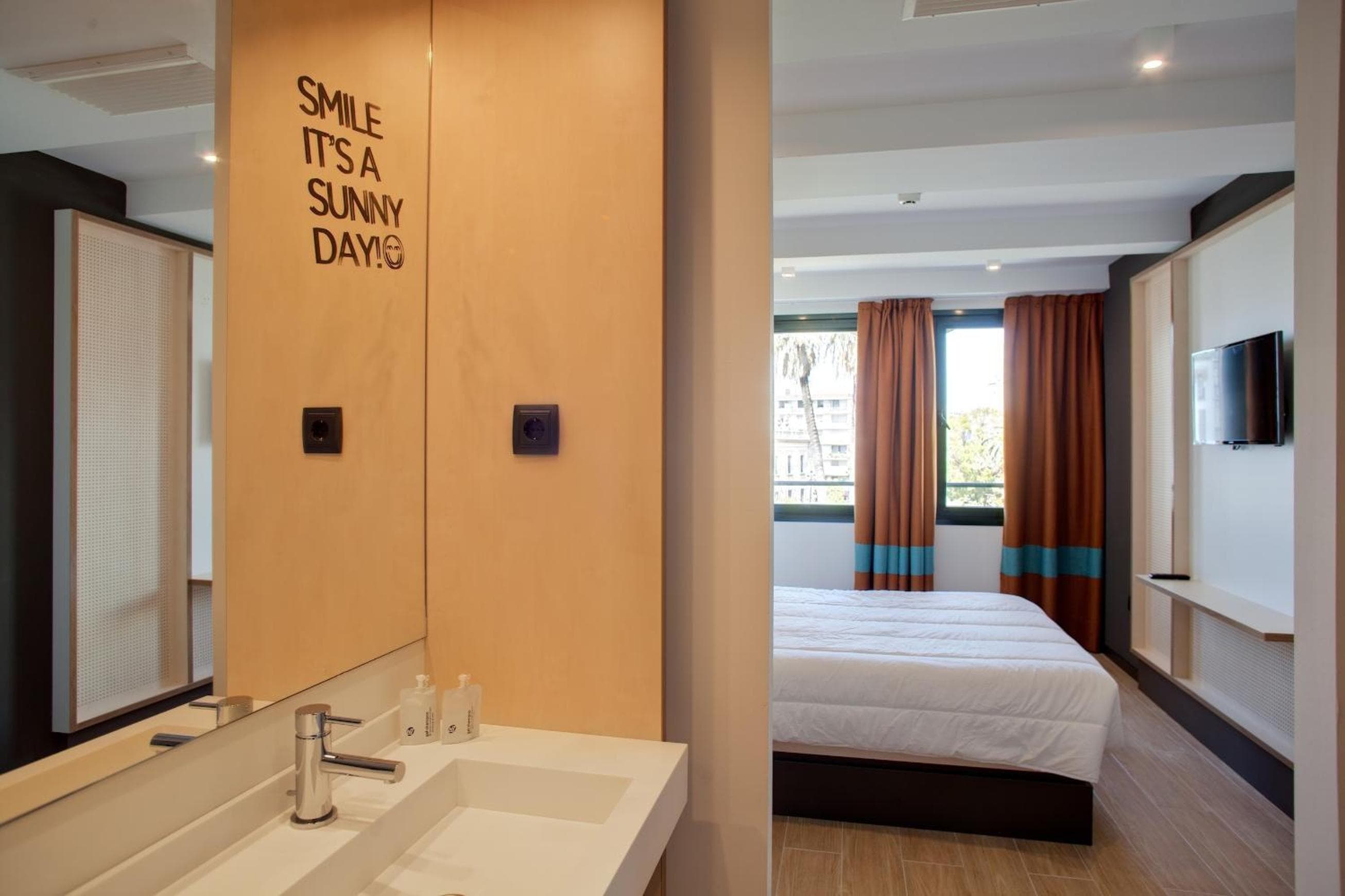 Hostal Toc Sevilla — 14
