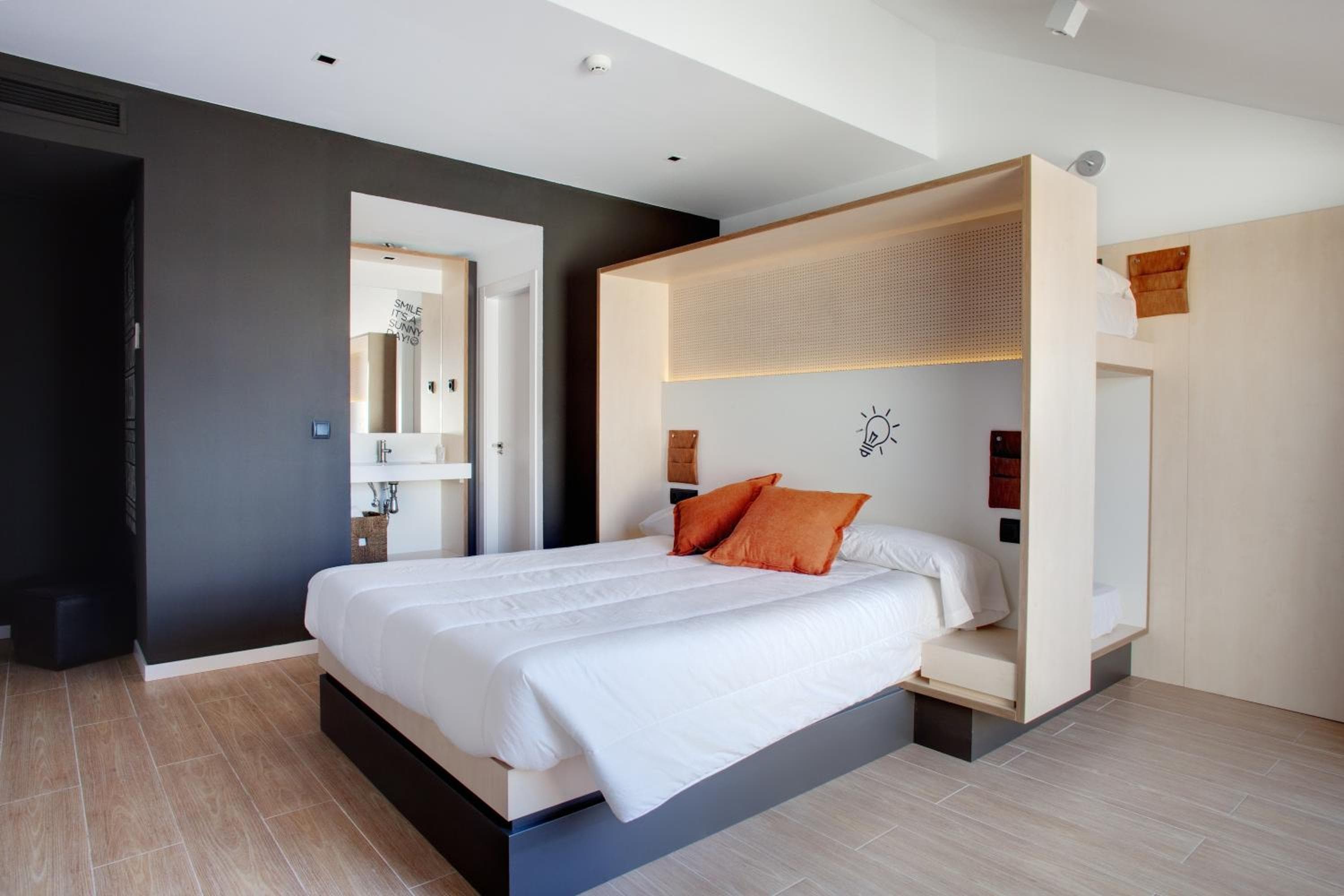 Hostal Toc Sevilla — 19