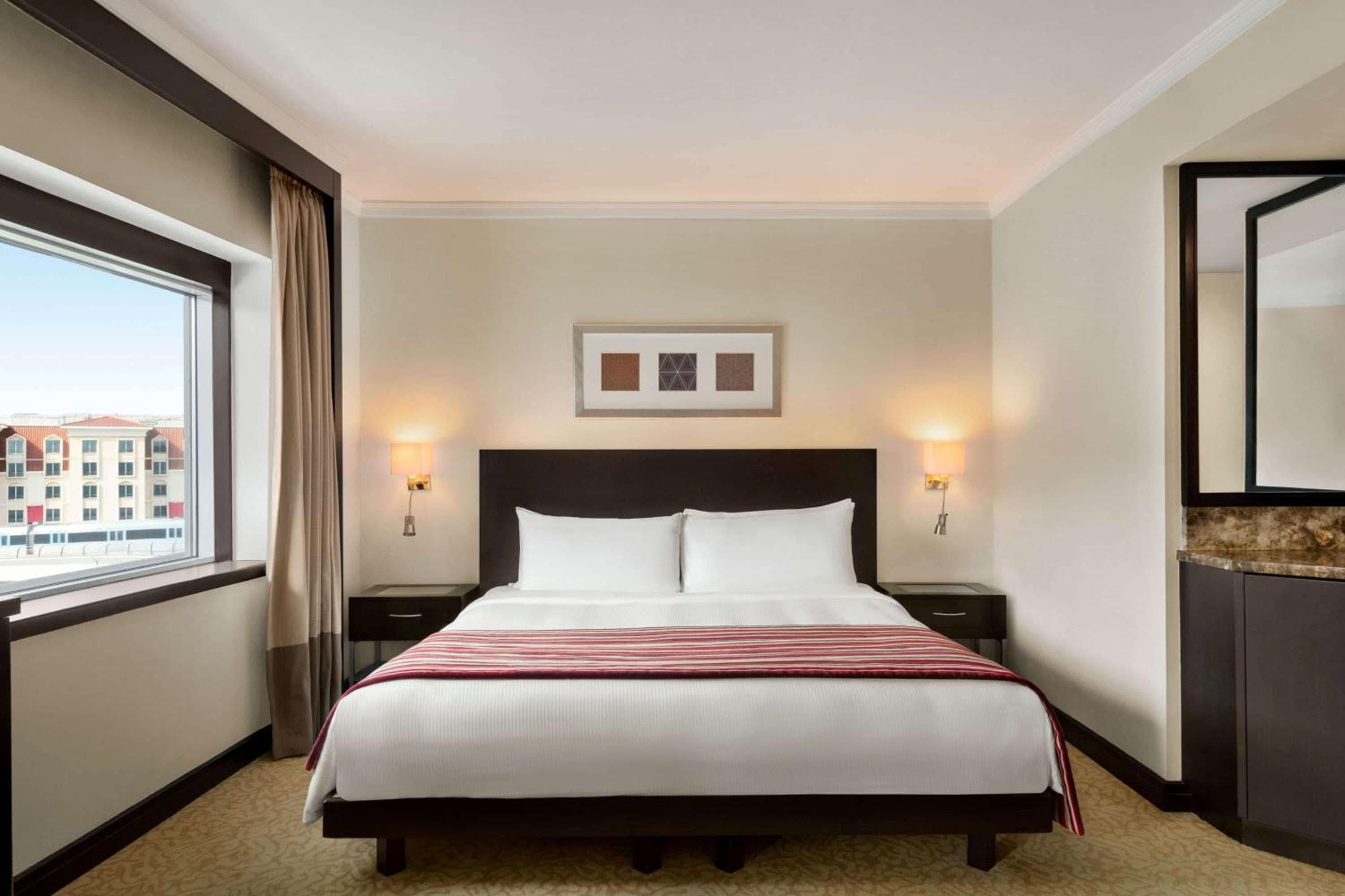 Ramada Plaza by Wyndham Dubai Deira — 30