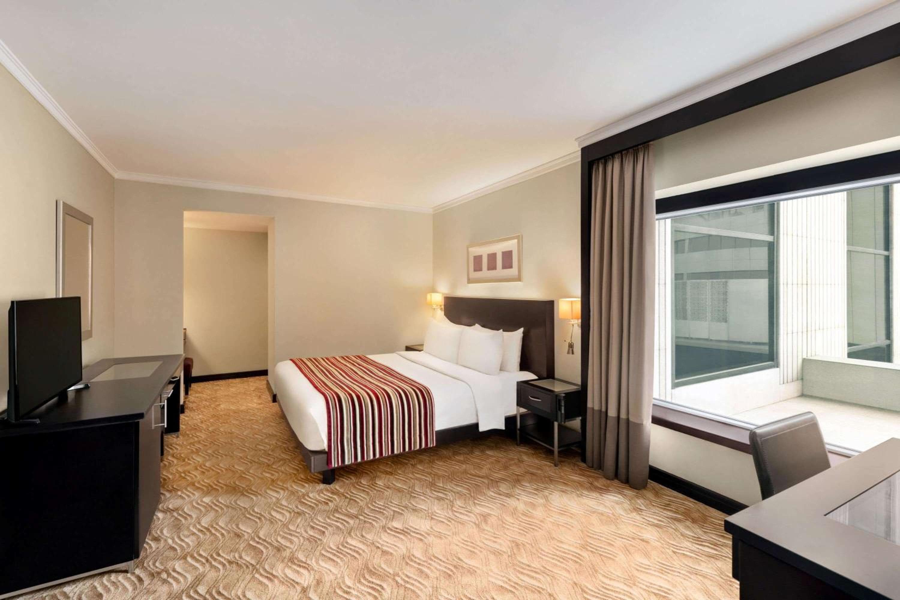 Ramada Plaza by Wyndham Dubai Deira — 17