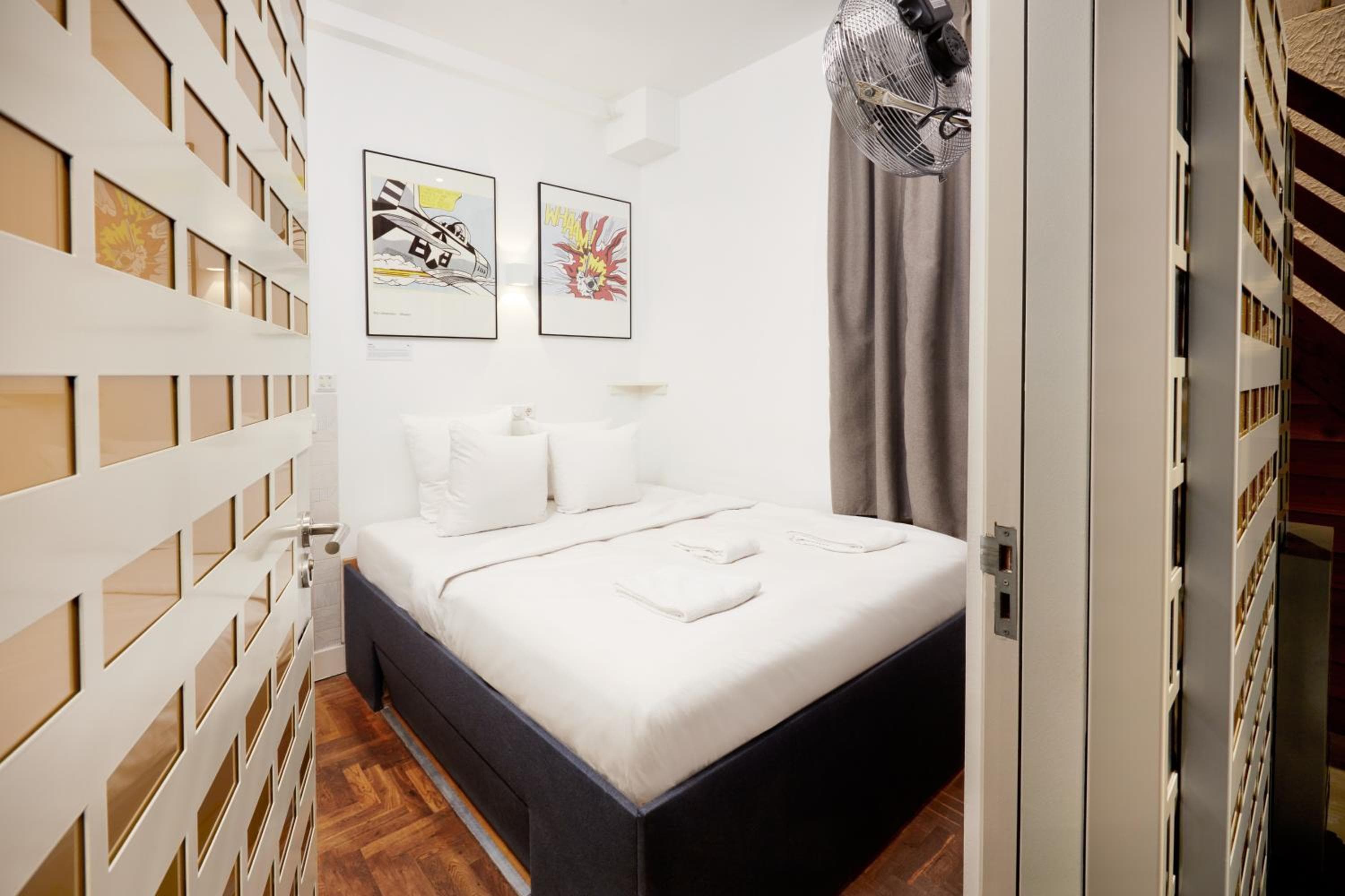 Hotel Not Hotel Amsterdam — 18