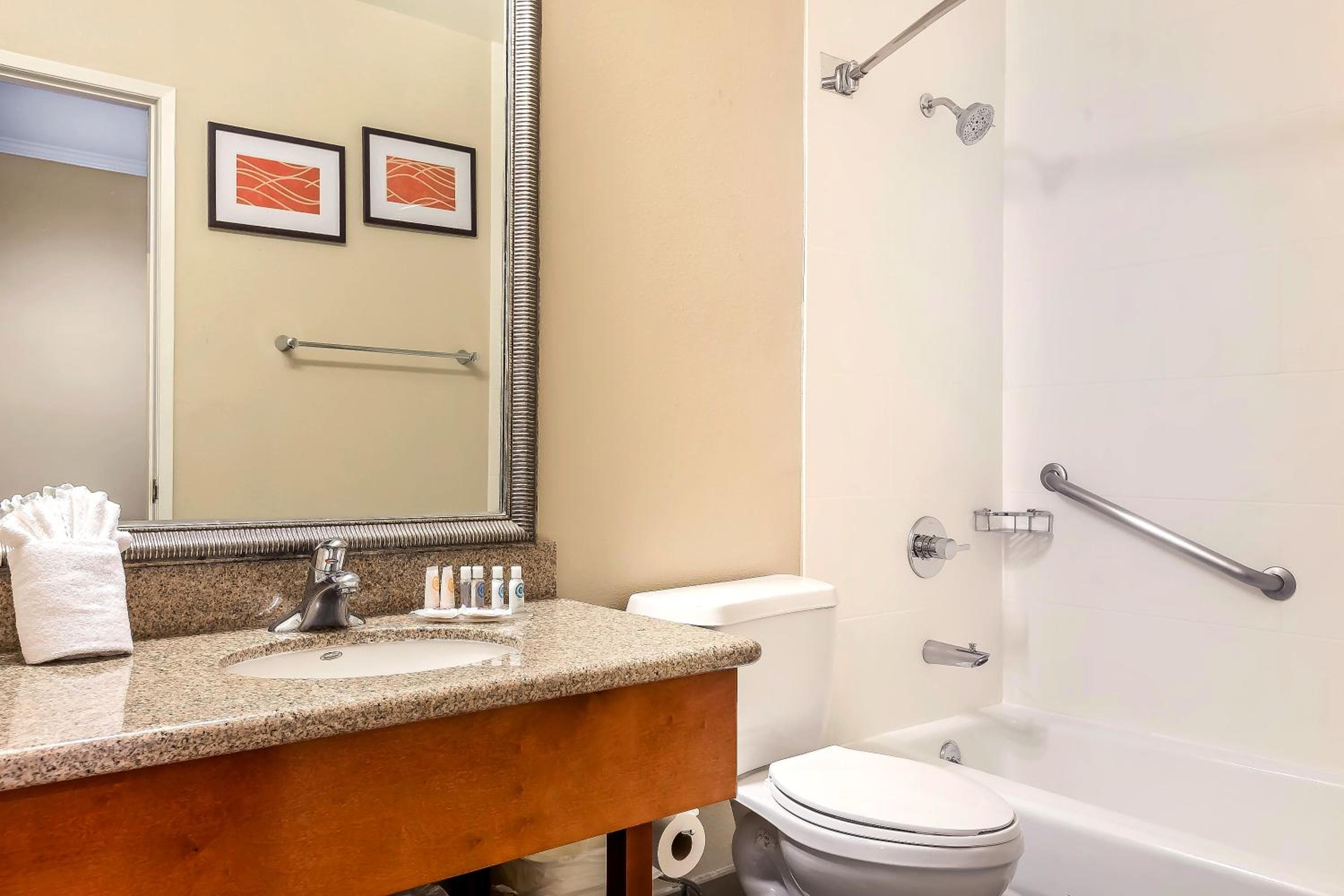 Comfort Inn Santa Monica - West Los Angeles — 25
