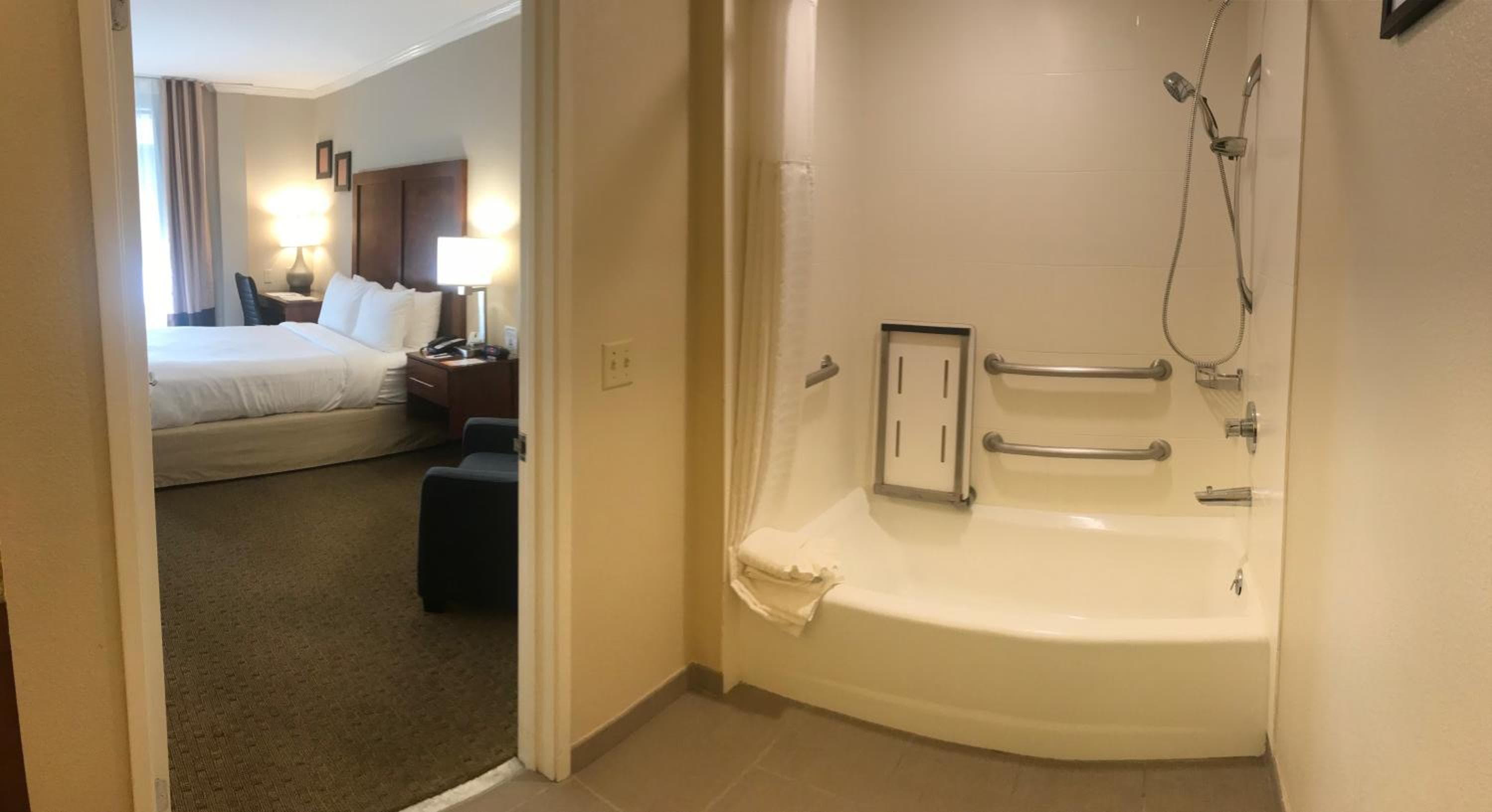 Comfort Inn Santa Monica - West Los Angeles — 2