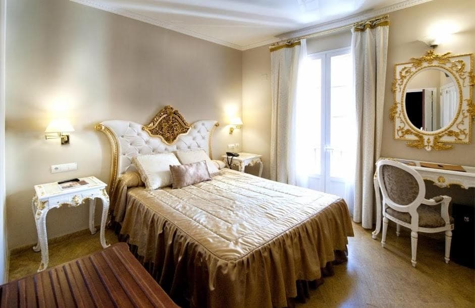 Adriano Boutique Sevilla — 26
