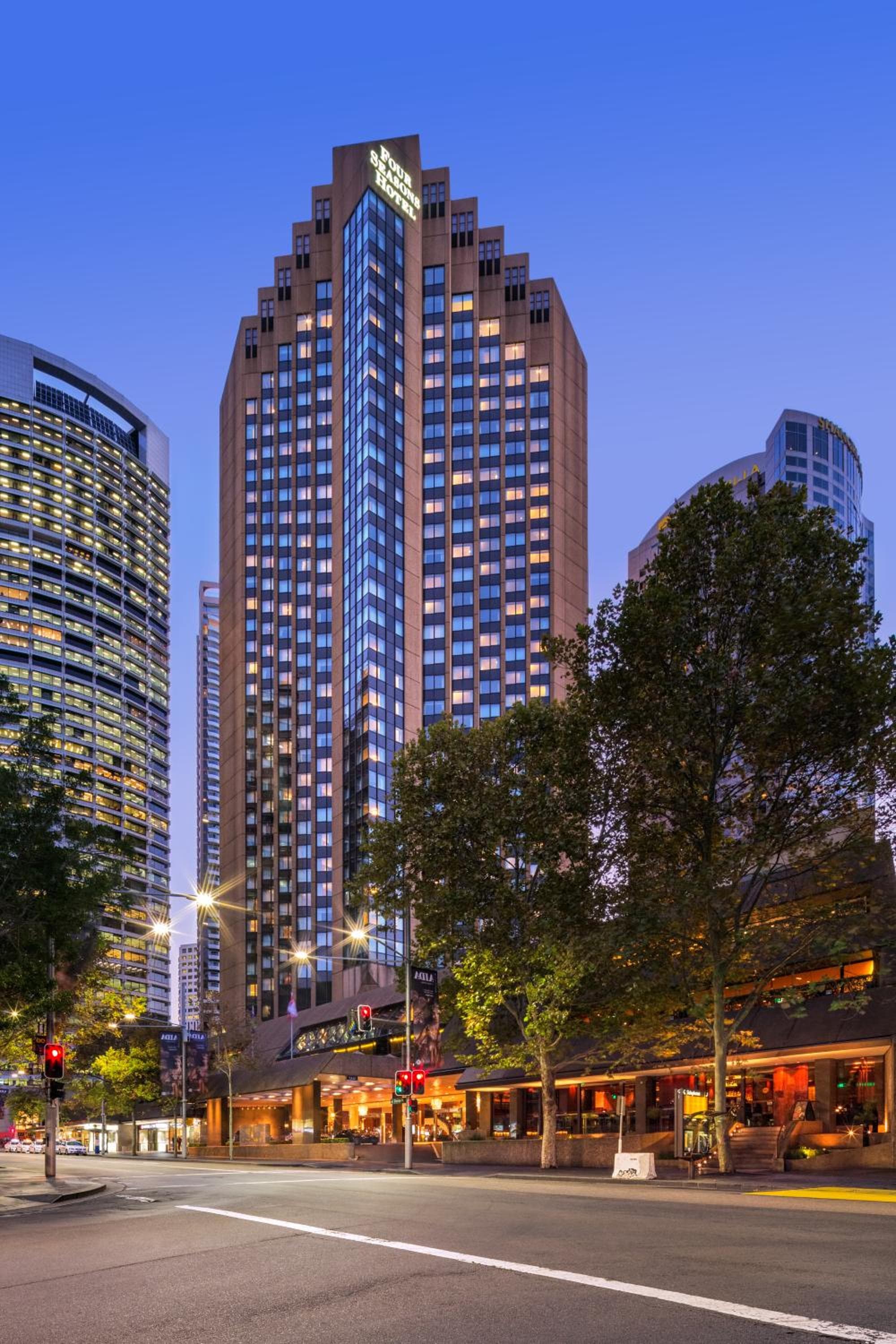 Four Seasons Hotel Sydney hotel, 199 George Street, Sydney, Australia — photo 1