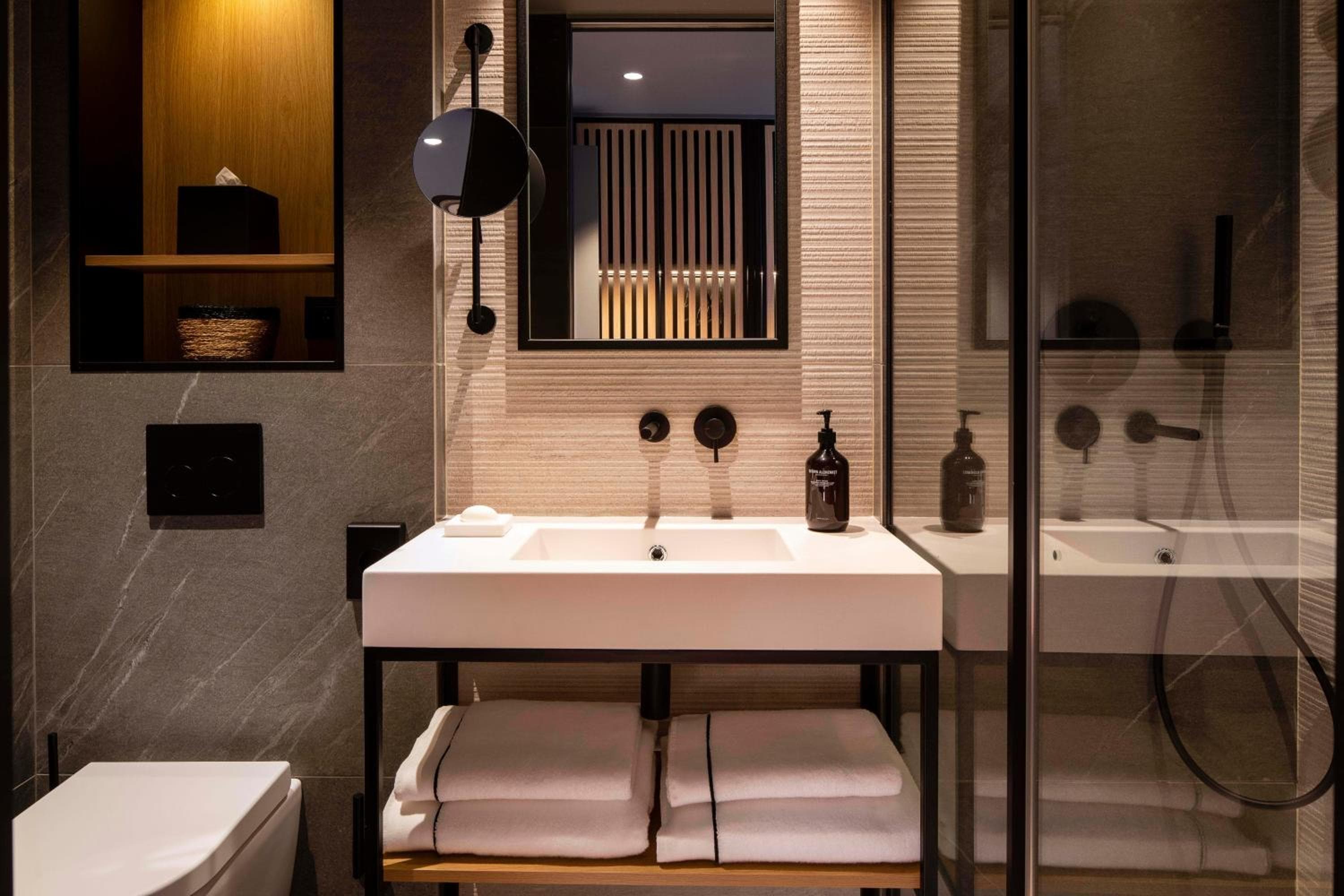 Victoria Palace Hotel hotel, 6 Rue Blaise Desgoffe, Paris, France — photo 95