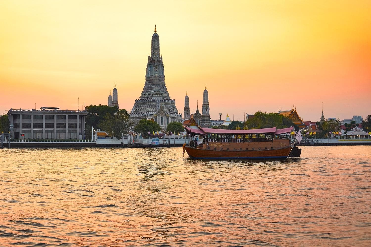 Anantara Riverside Bangkok Resort — 18