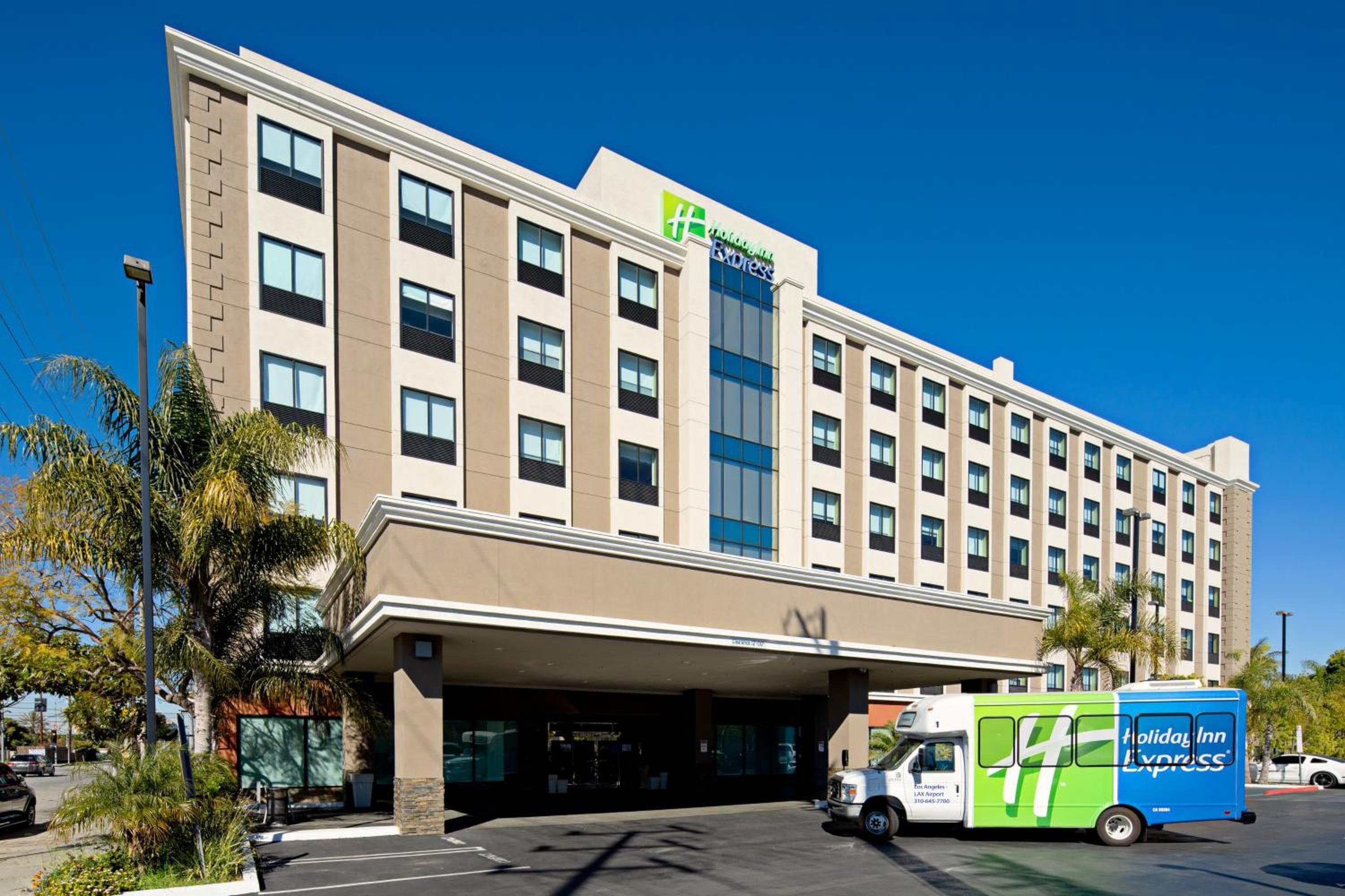 Holiday Inn Express Los Angeles LAX Airport by IHG — 1