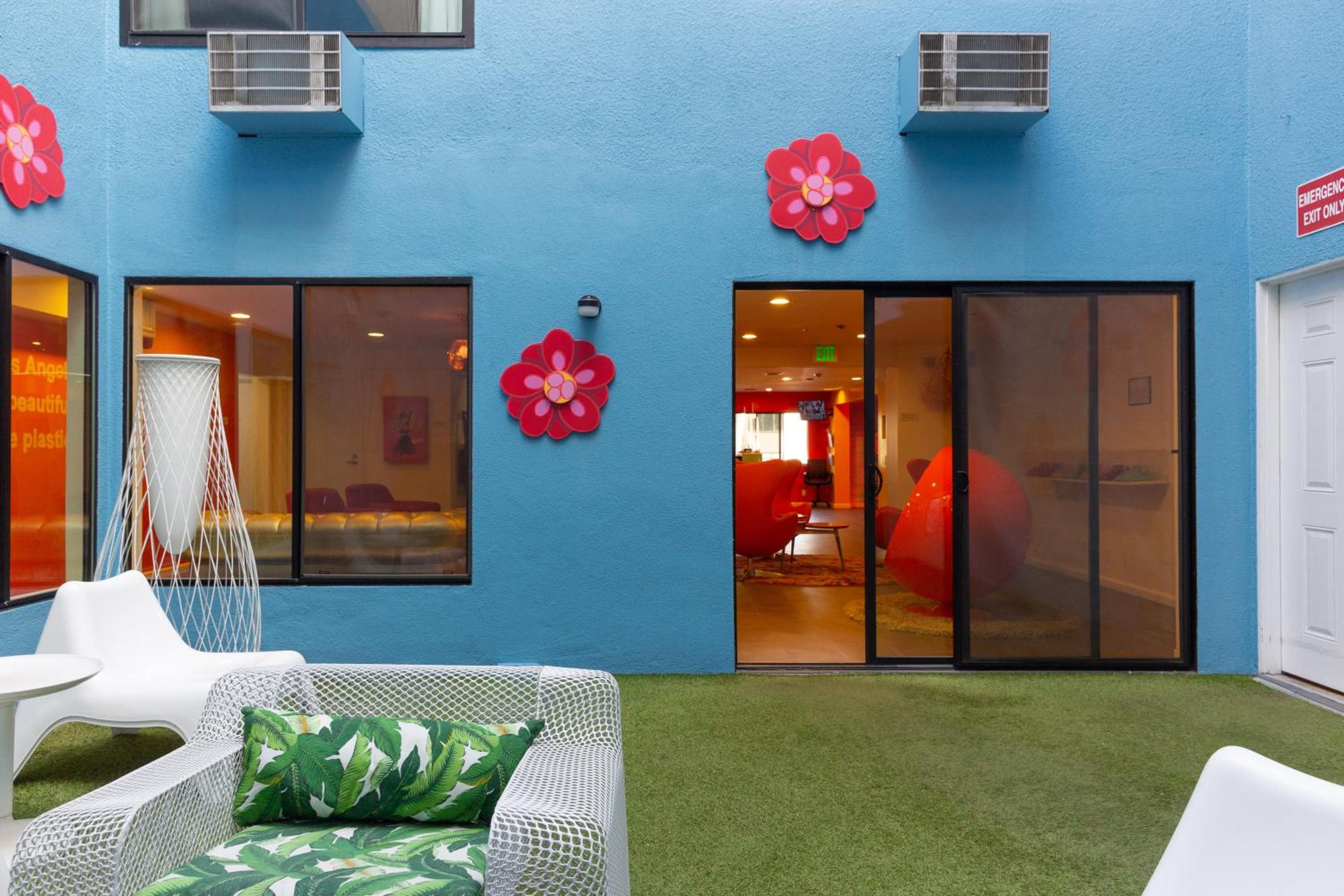 Shelter Hotel Los Angeles — 22