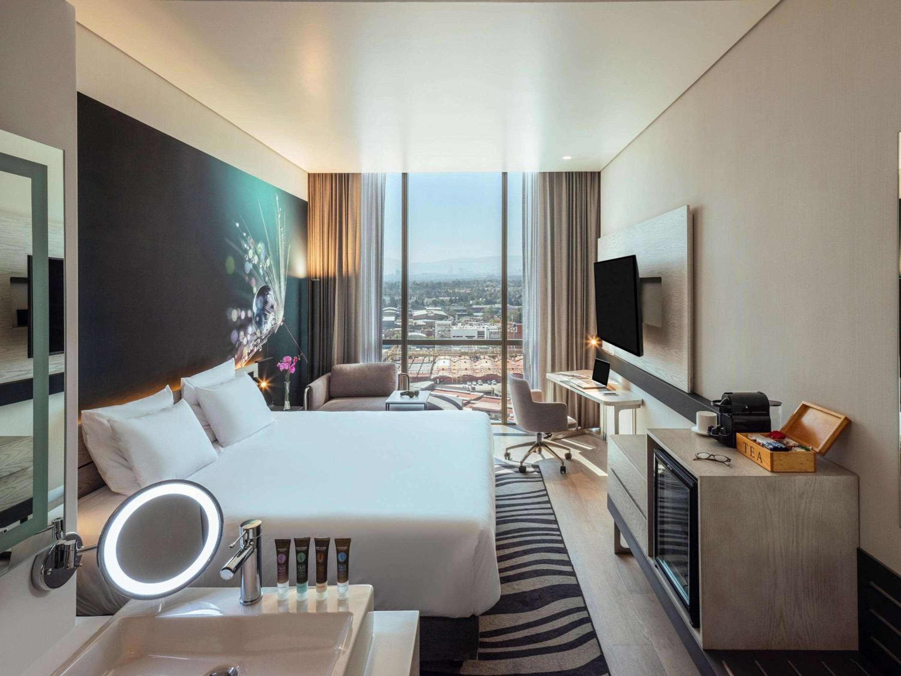 Novotel Mexico City Toreo — 4