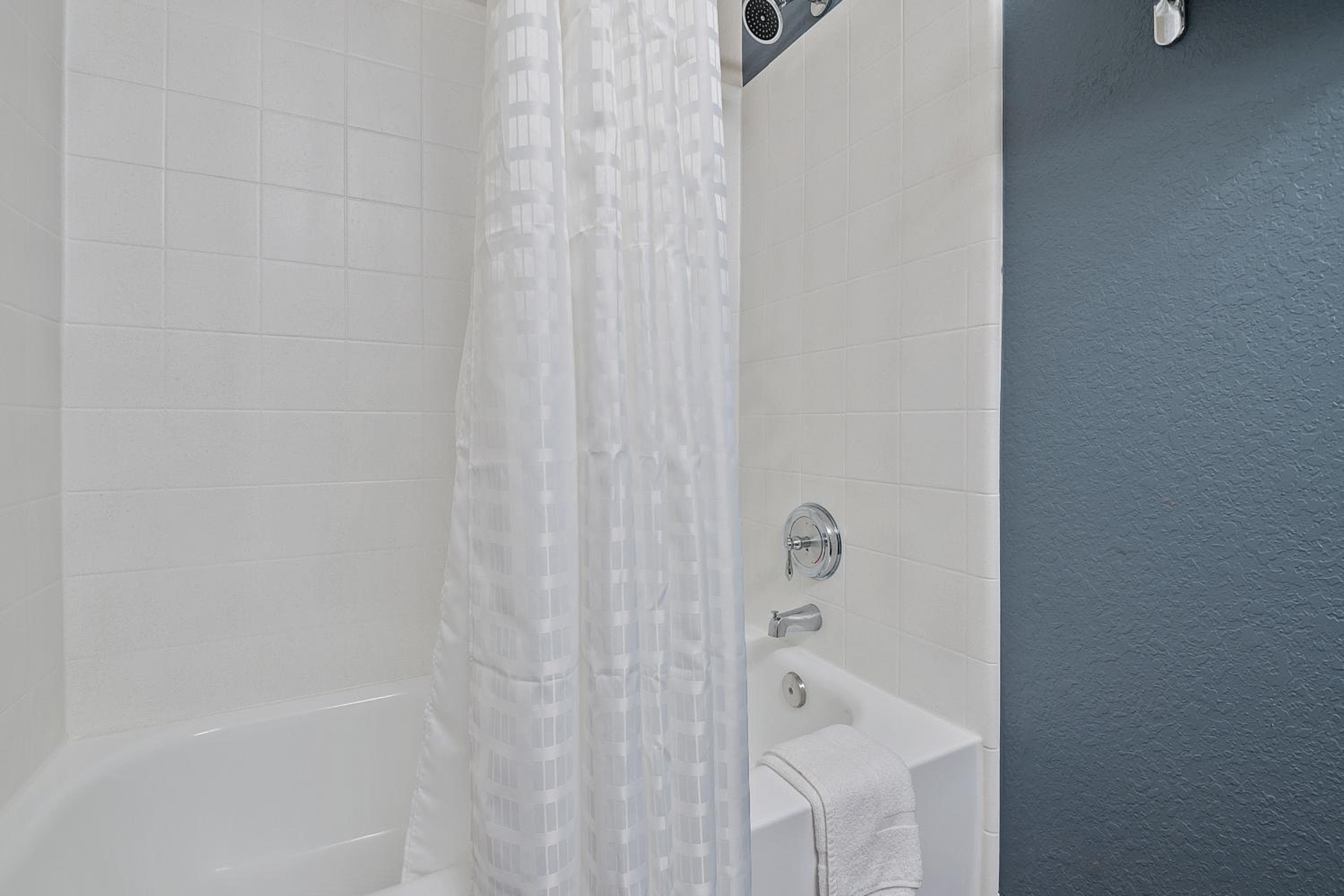 Extended Stay America Suites - Miami - Airport - Blue Lagoon — 3