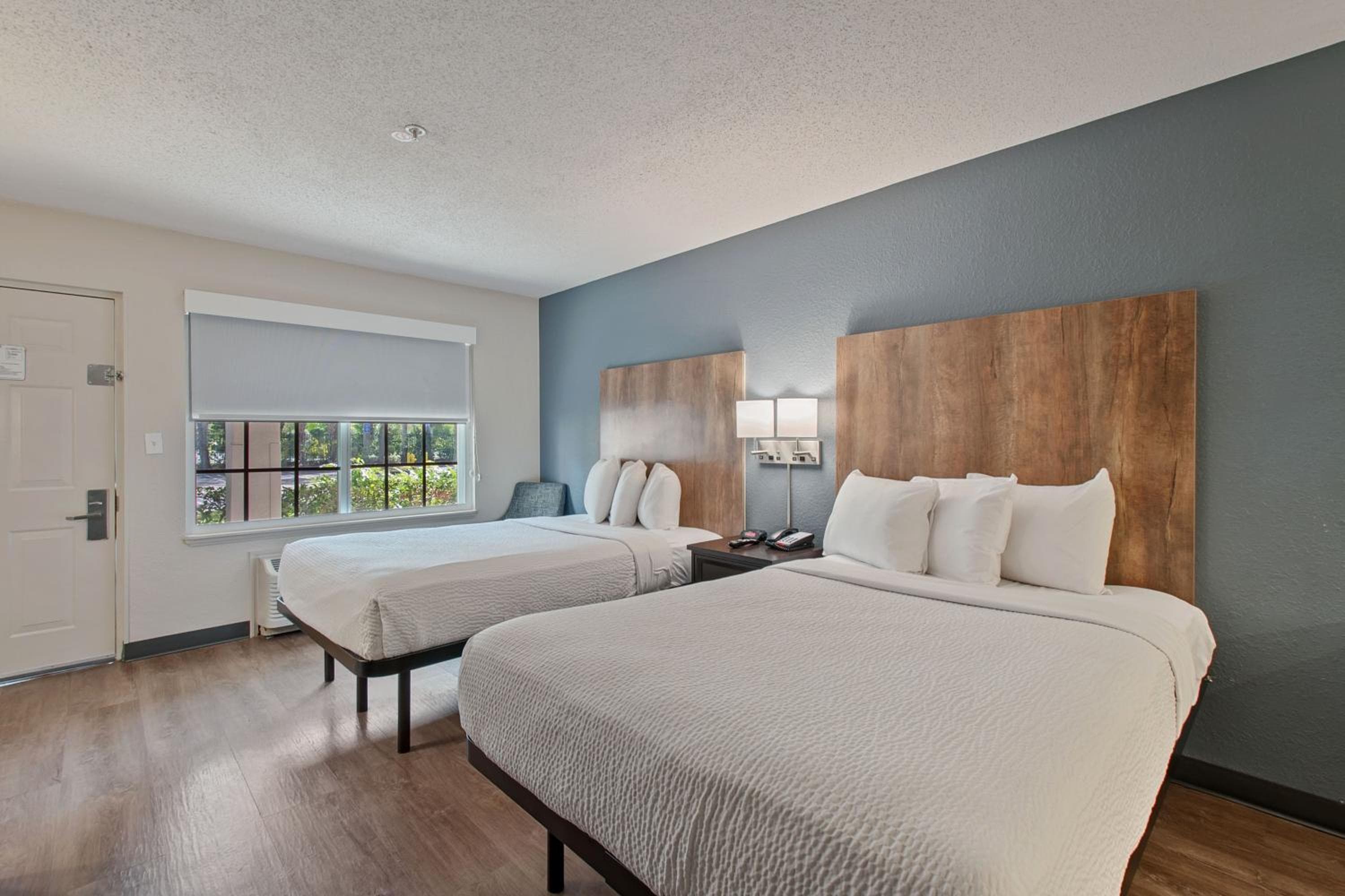 Extended Stay America Suites - Miami - Airport - Blue Lagoon — 14