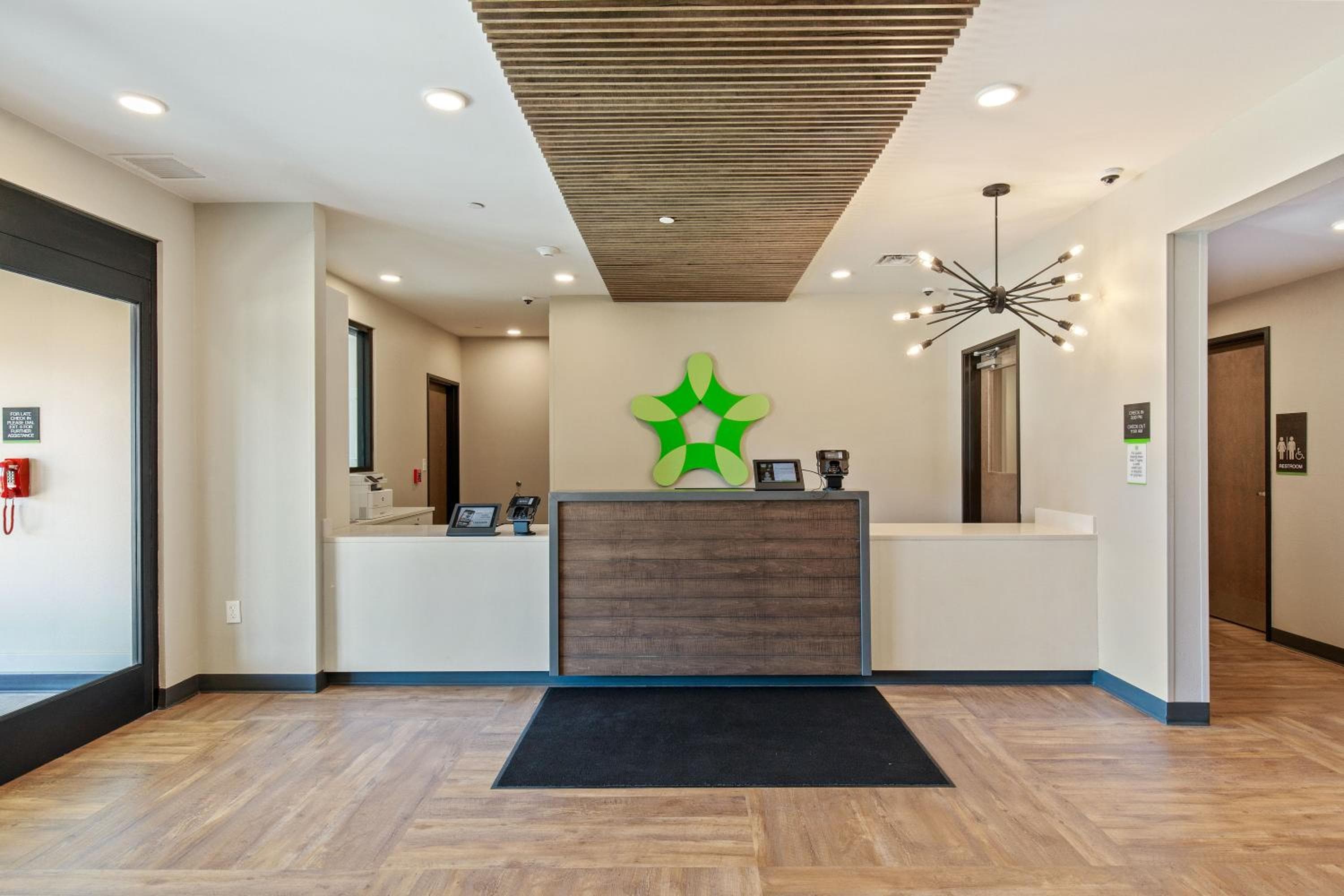 Extended Stay America Premier Suites - Tampa - Fairgrounds - Casino — 9
