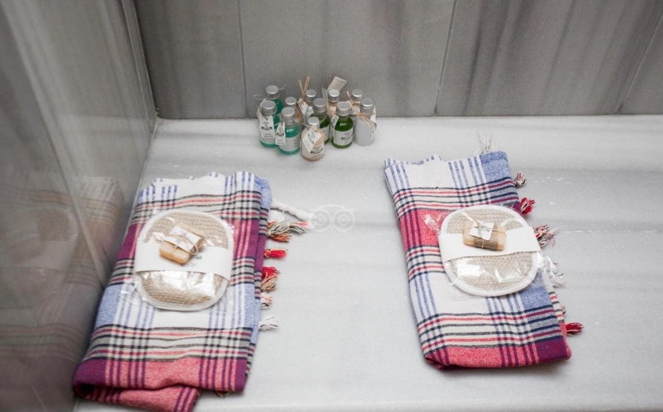 HHK Hotel — 12
