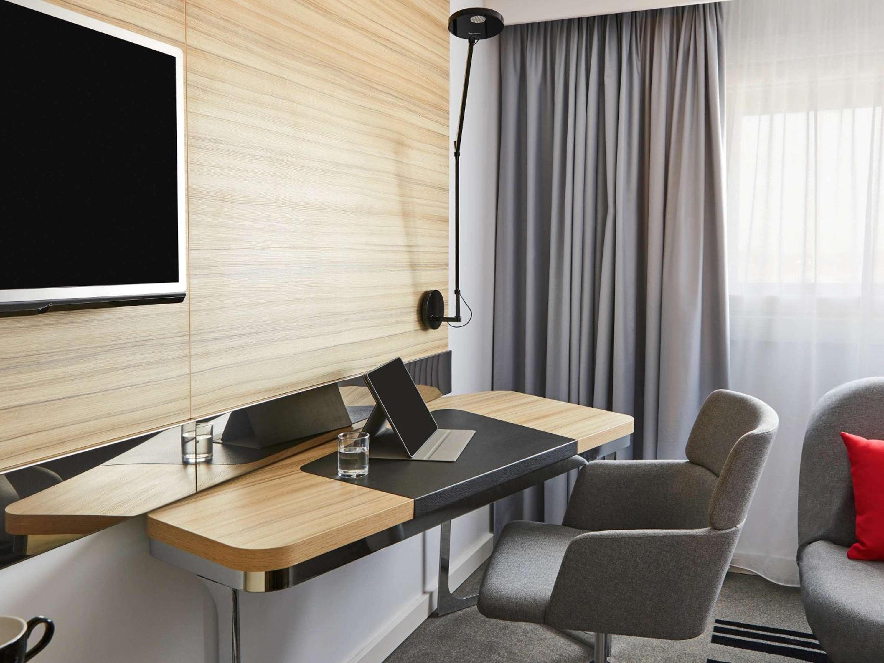 Novotel London Excel — 11