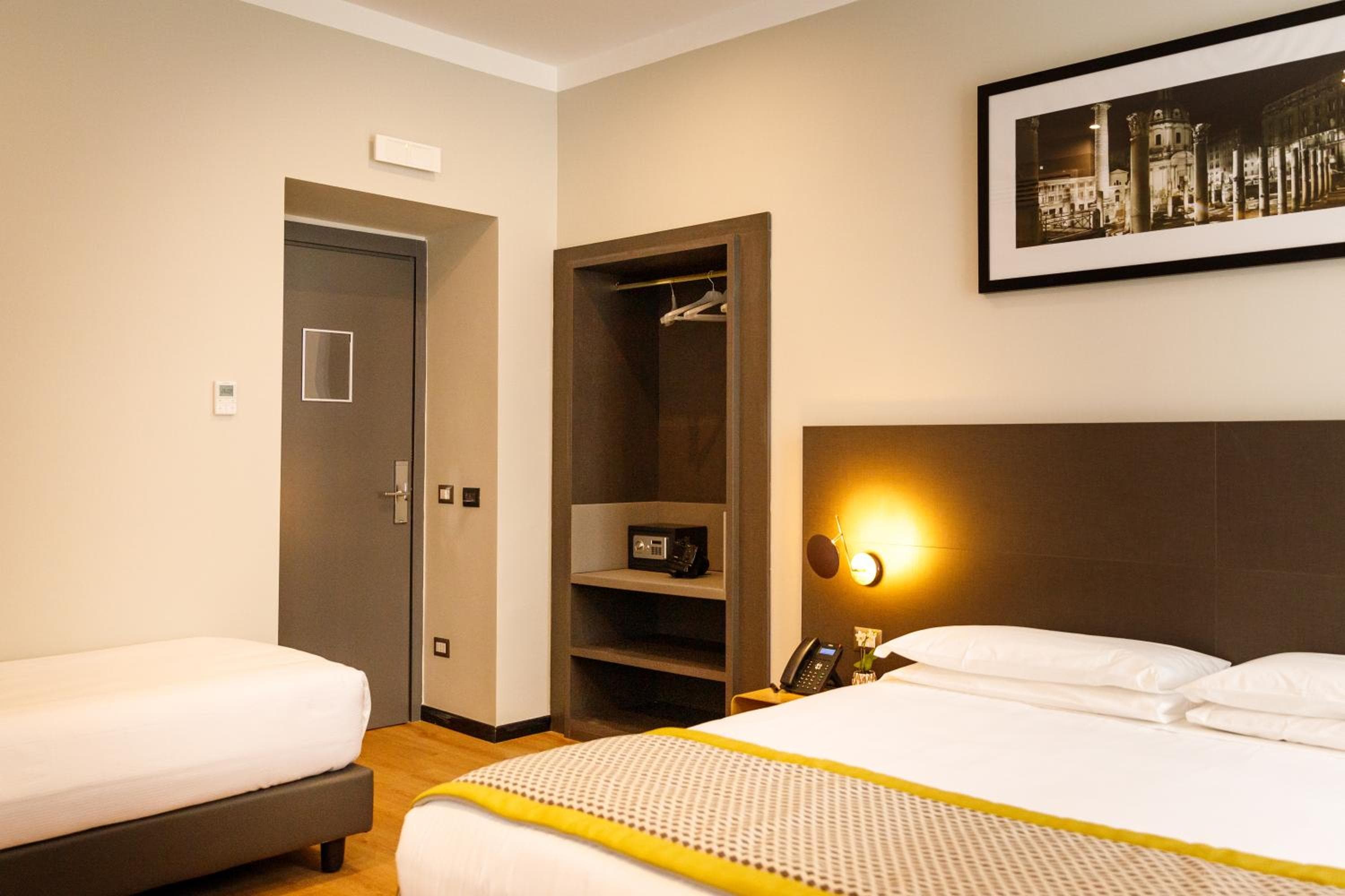 Das Kreuz Hotel — 28