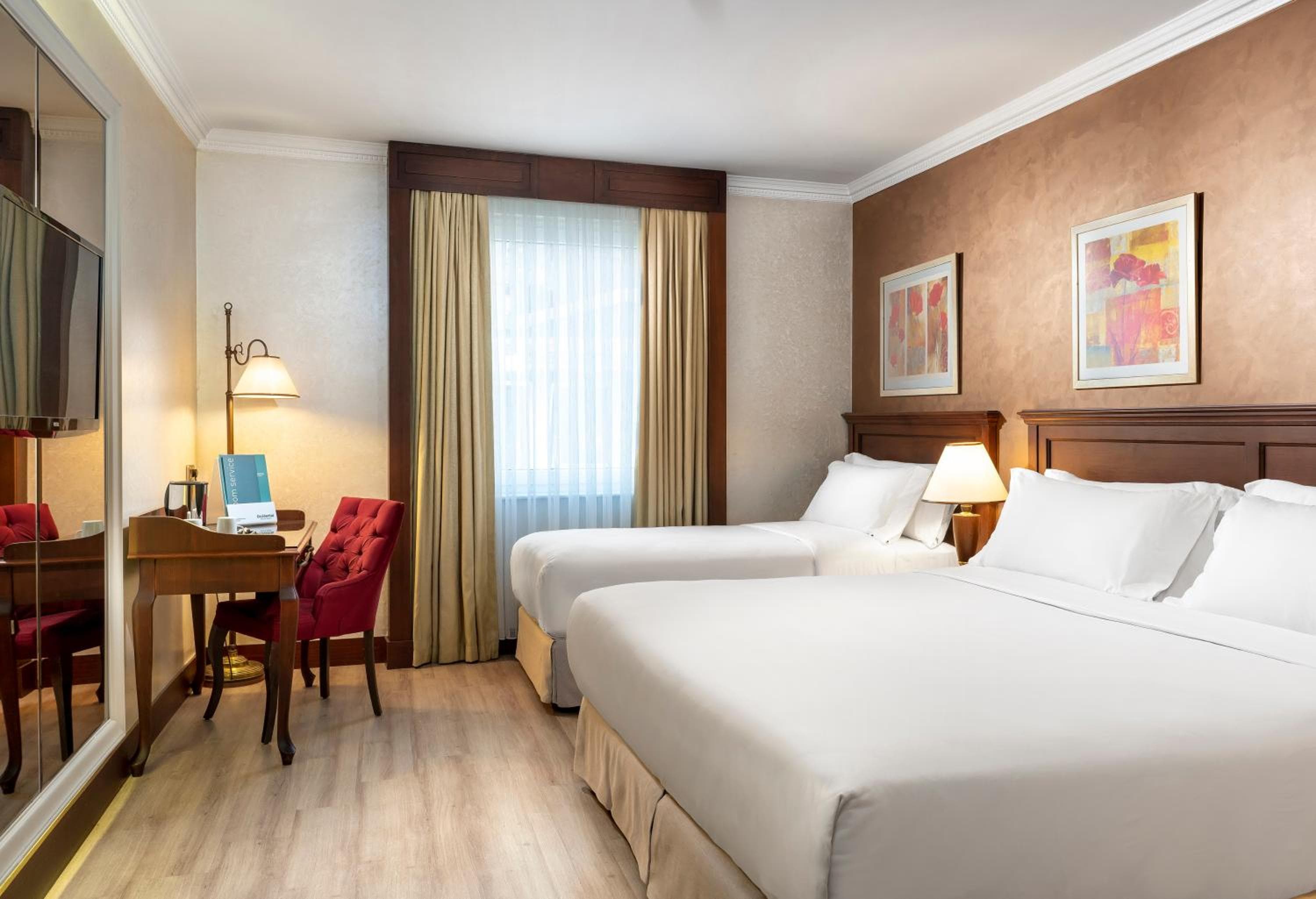 Occidental Taksim — 14