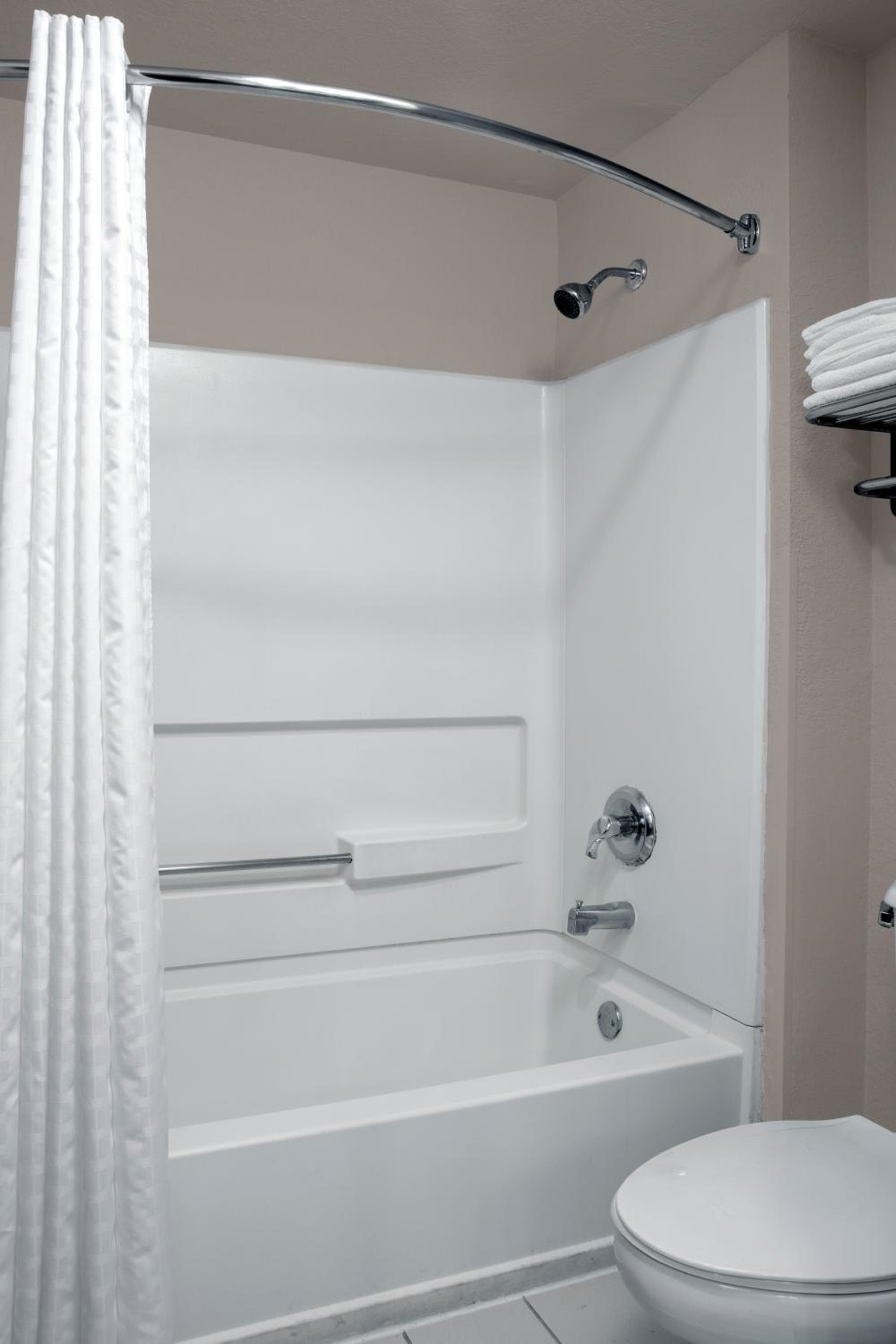 Baymont by Wyndham Miami Doral — 4