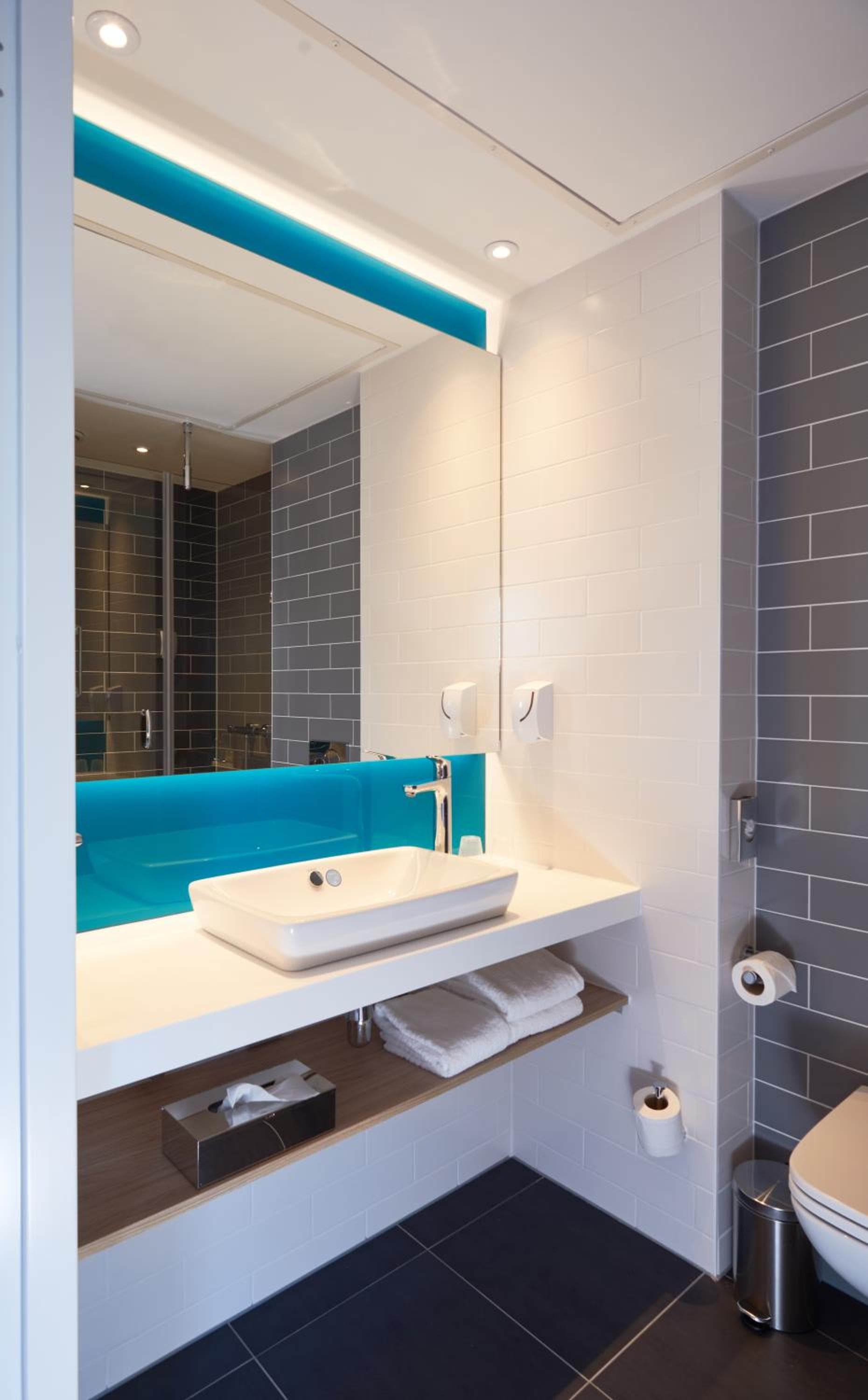 Holiday Inn Express Amsterdam - City Hall by IHG — 13