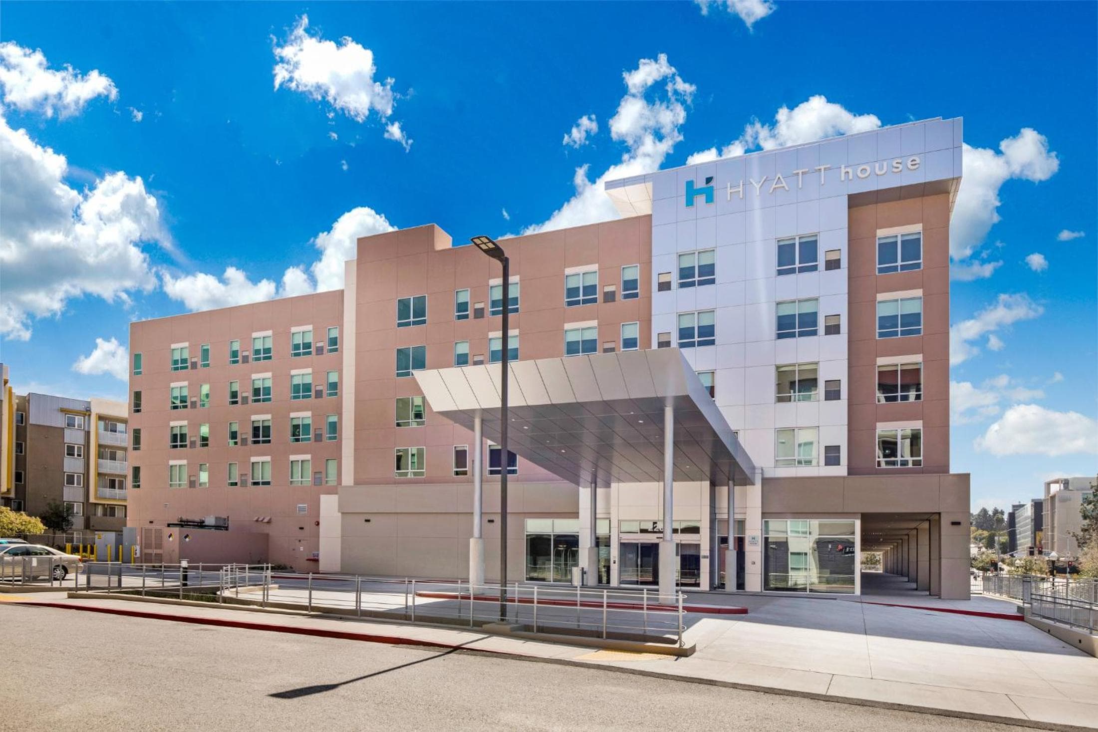 Hyatt House LA - Centro Médico Universitario — 13