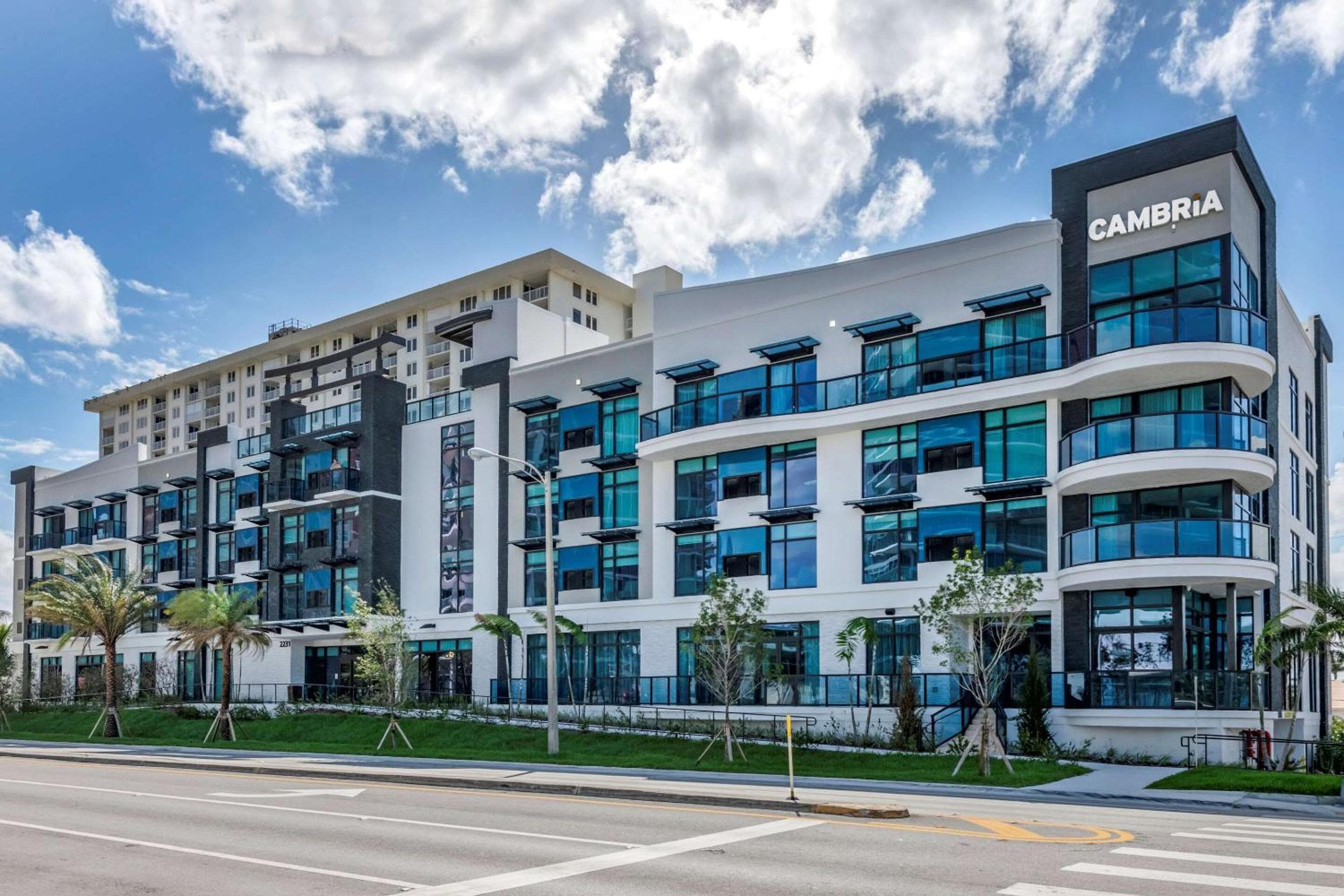 Cambria Hotel Fort Lauderdale Beach — 1