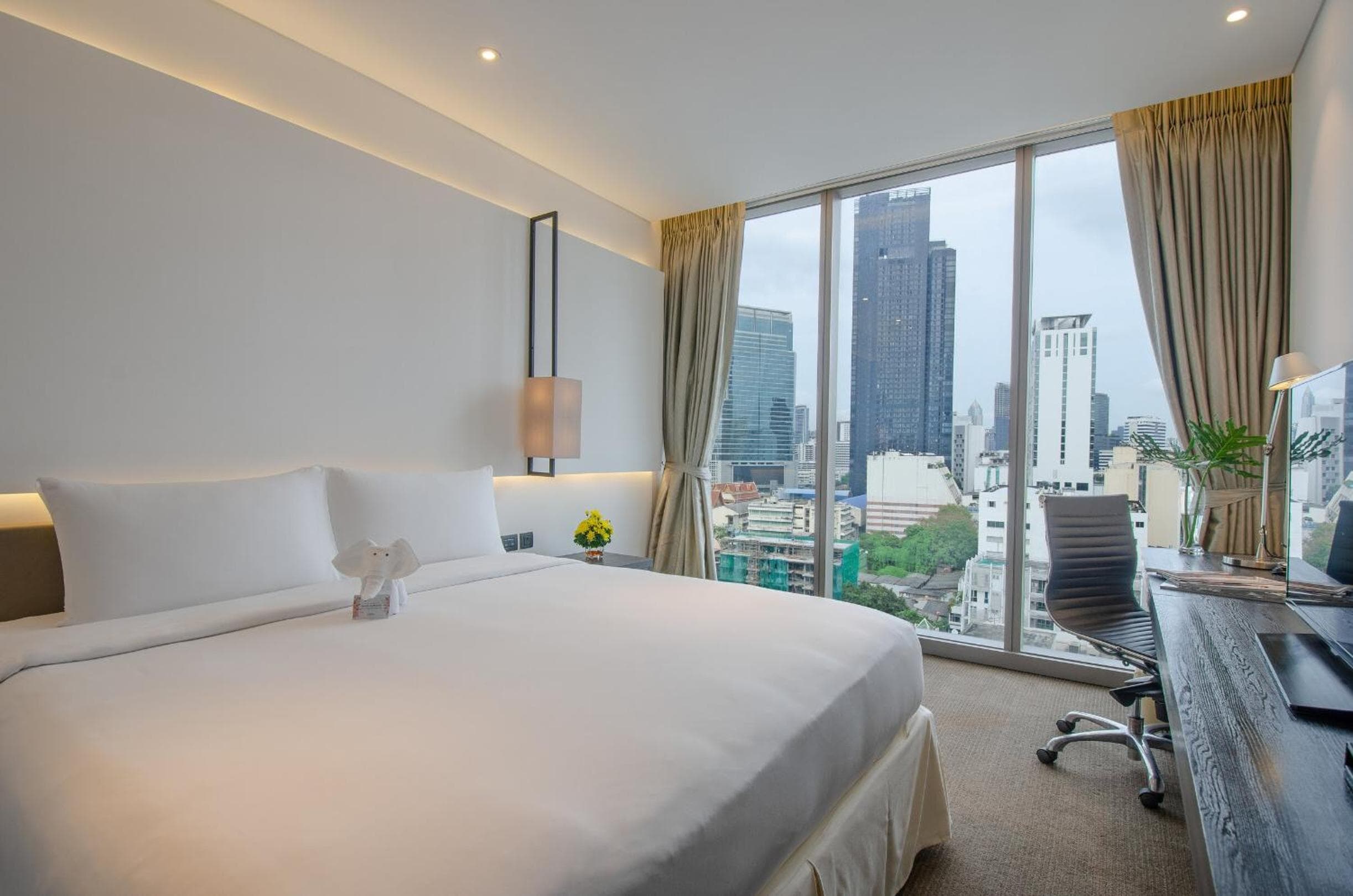 Amara Bangkok Hotel hotel, 180/1 Surawong Road, Sipraya, Bangrak, Bangkok, Thailand — photo 13