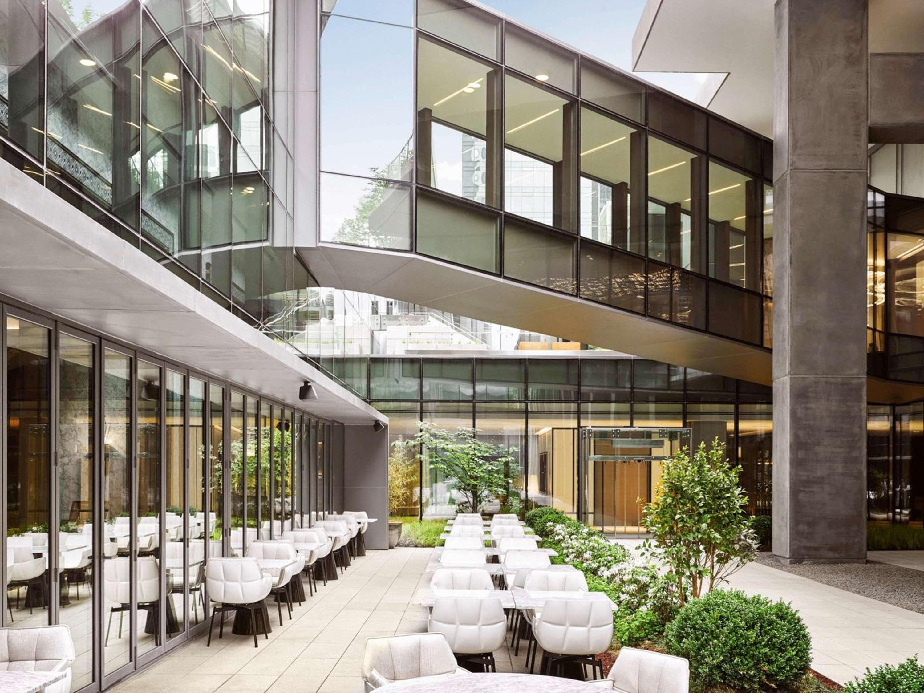 Fairmont Quasar Istanbul Hotel hotel, Büyükdere Caddesi No:76 Mecidiyeköy Şişli, Istanbul, Turkey — photo 22