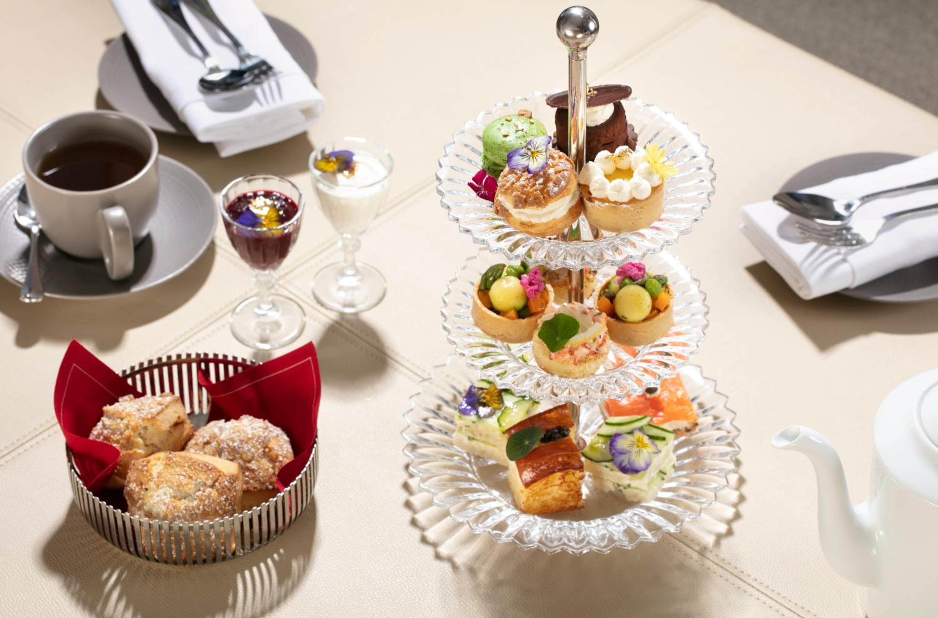 Baccarat Hotel and Residences New York — 28