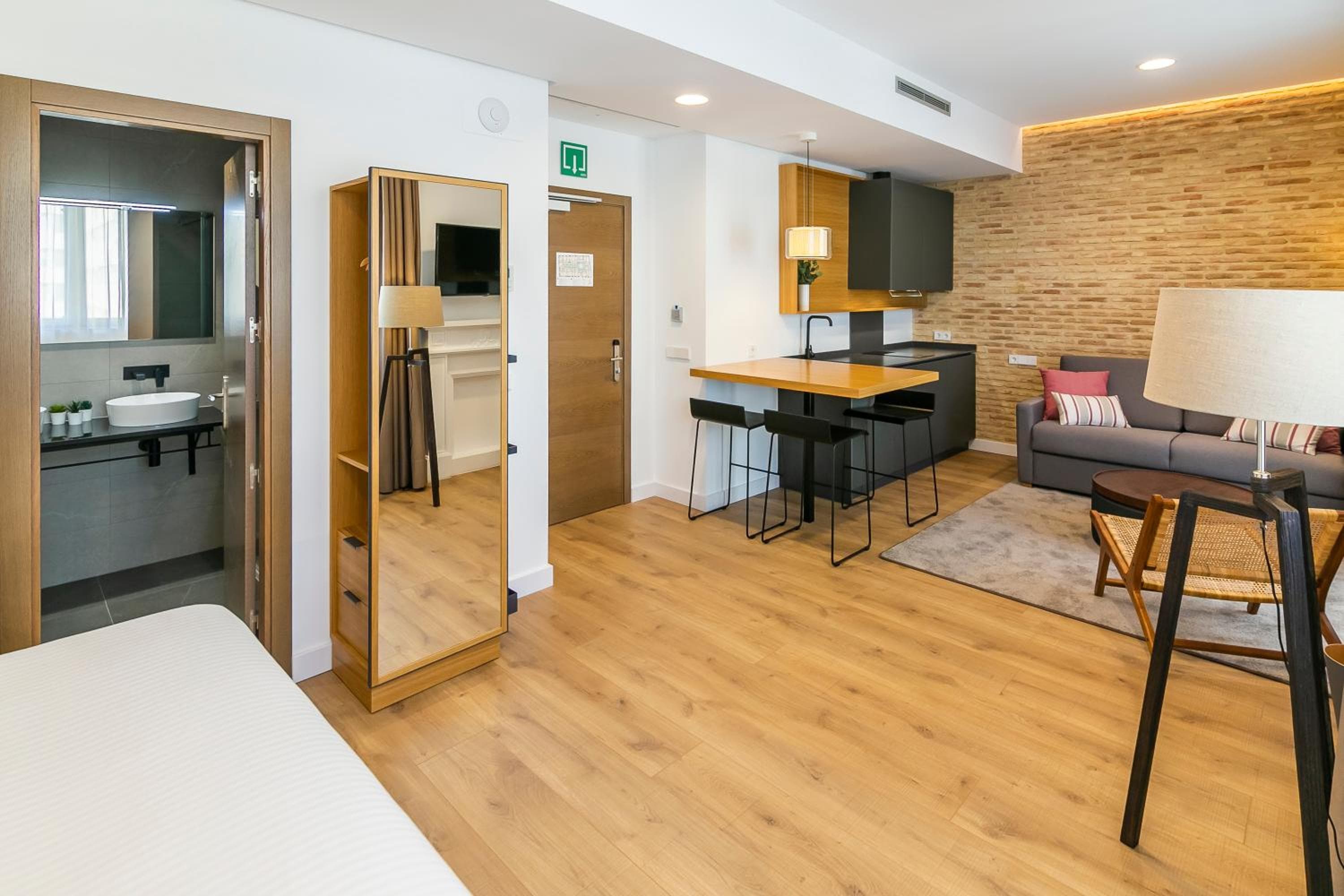 Aquitania Home Suites — 18