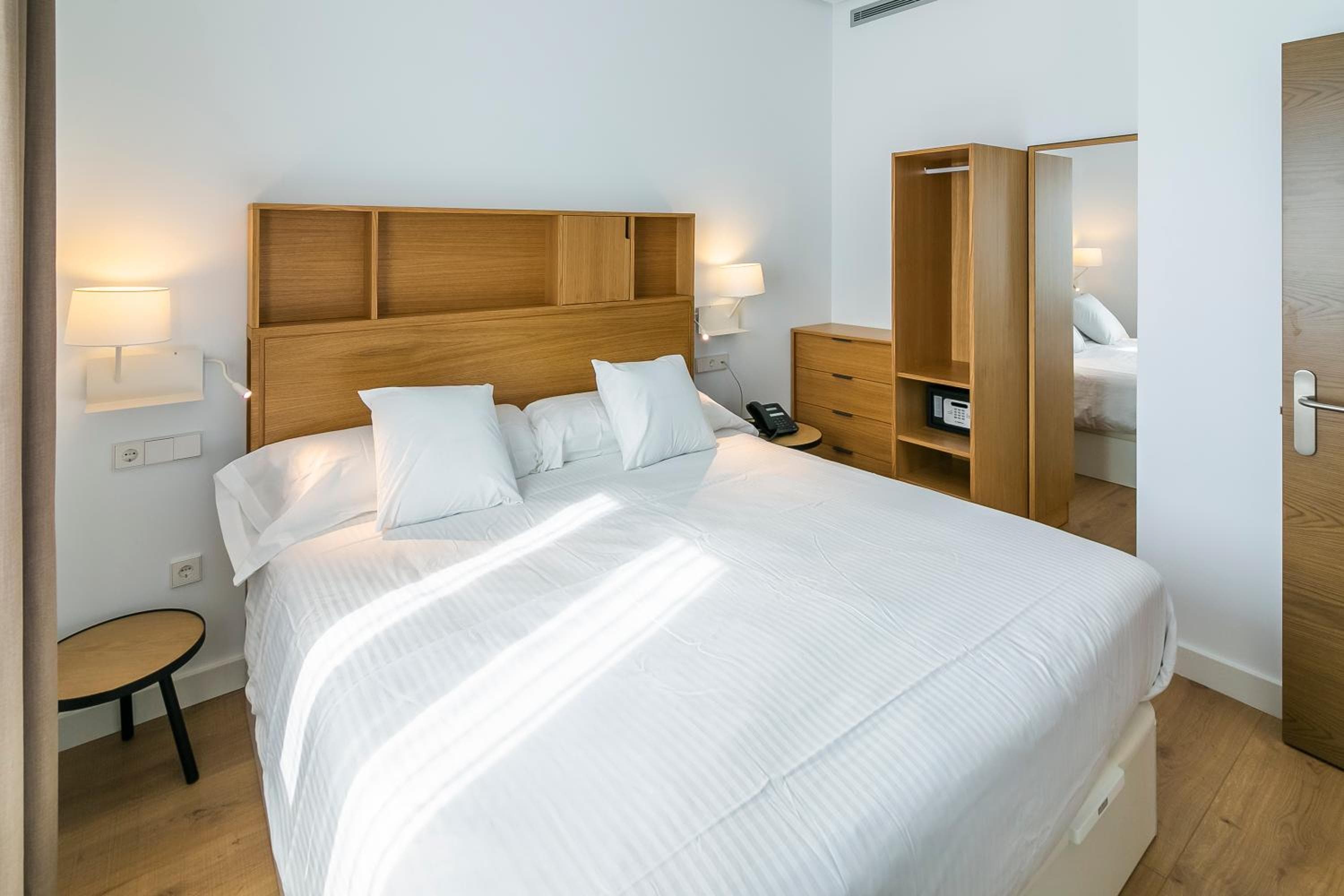 Aquitania Home Suites — 16