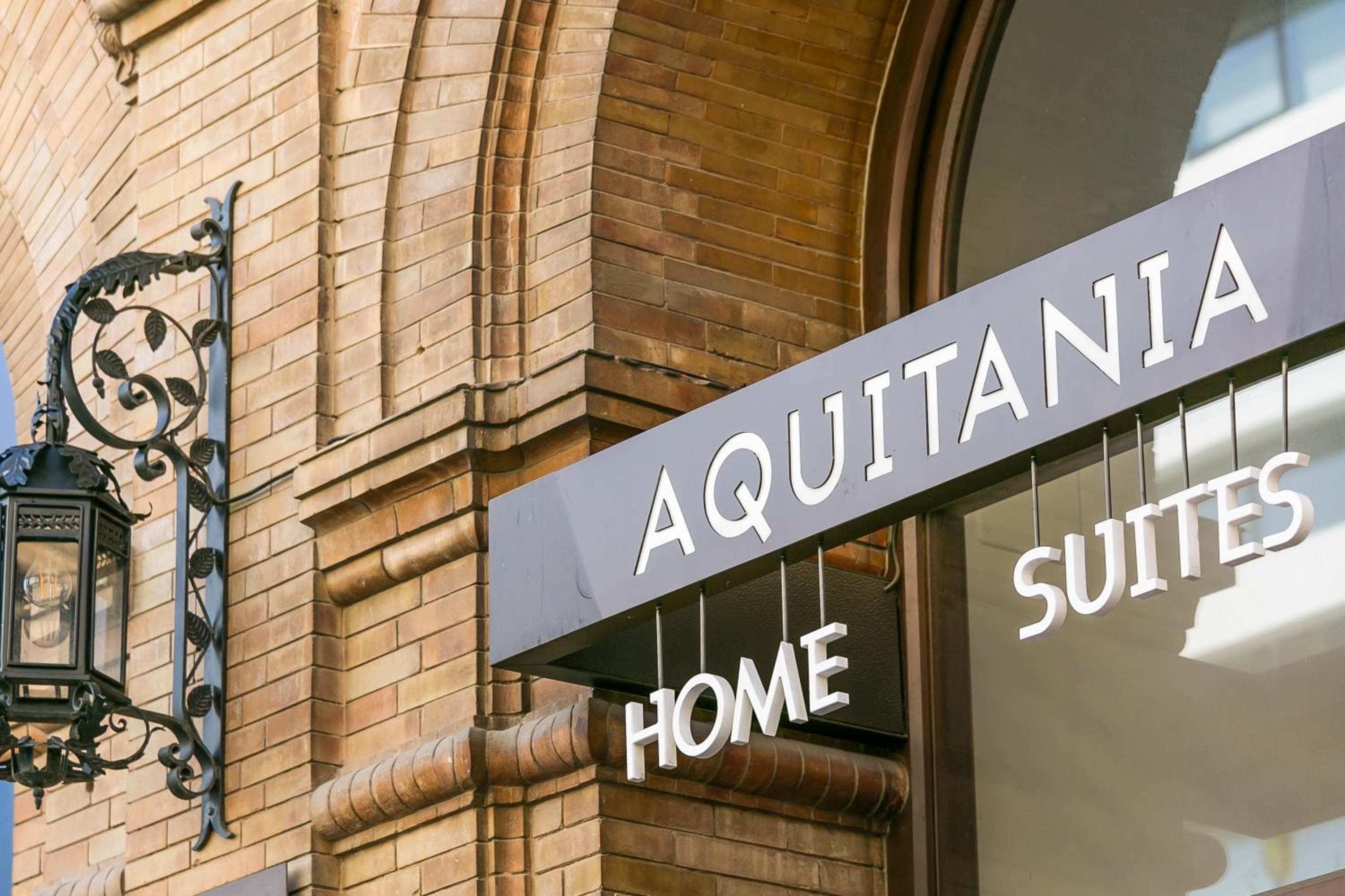 Aquitania Home Suites — 21