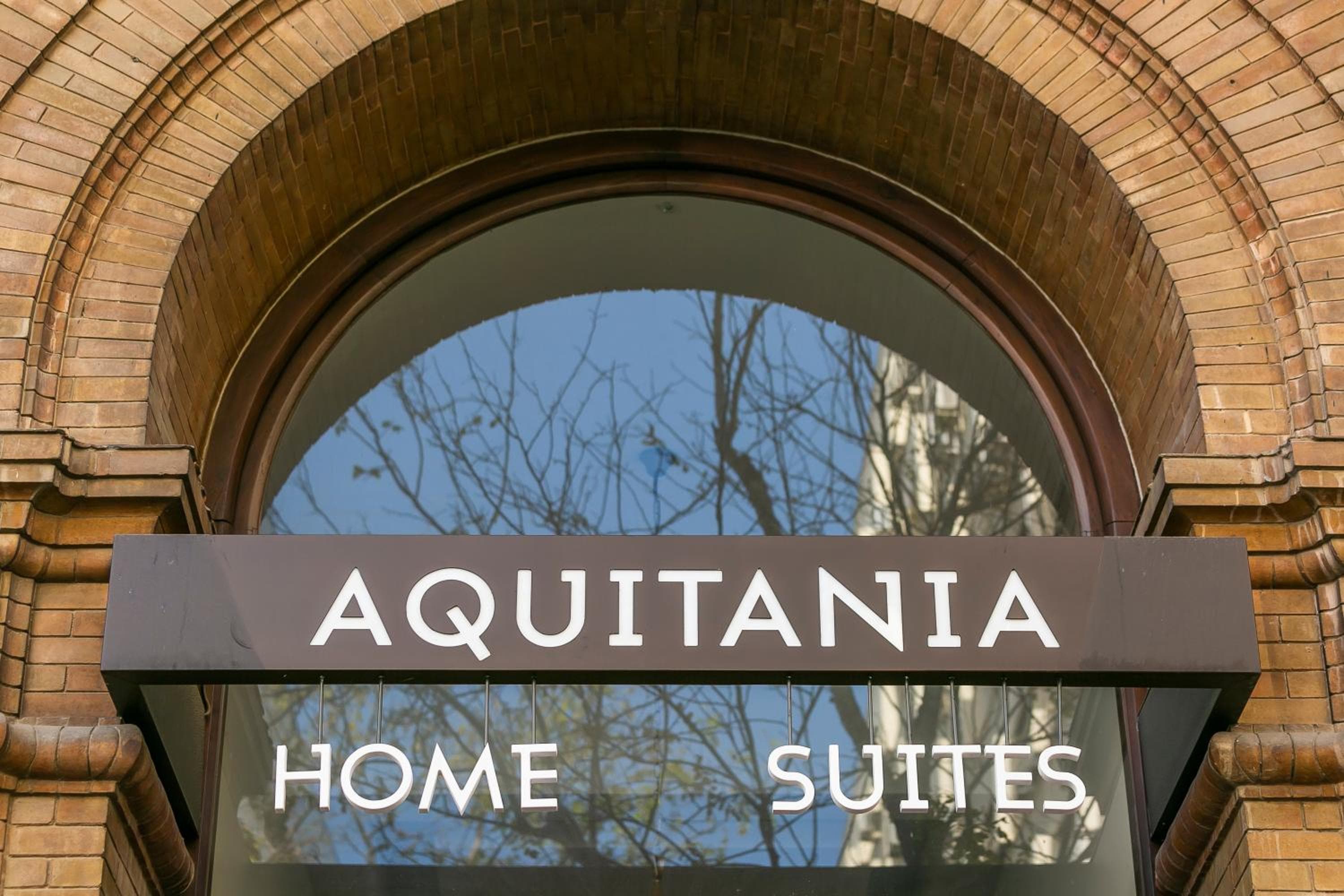 Aquitania Home Suites — 7