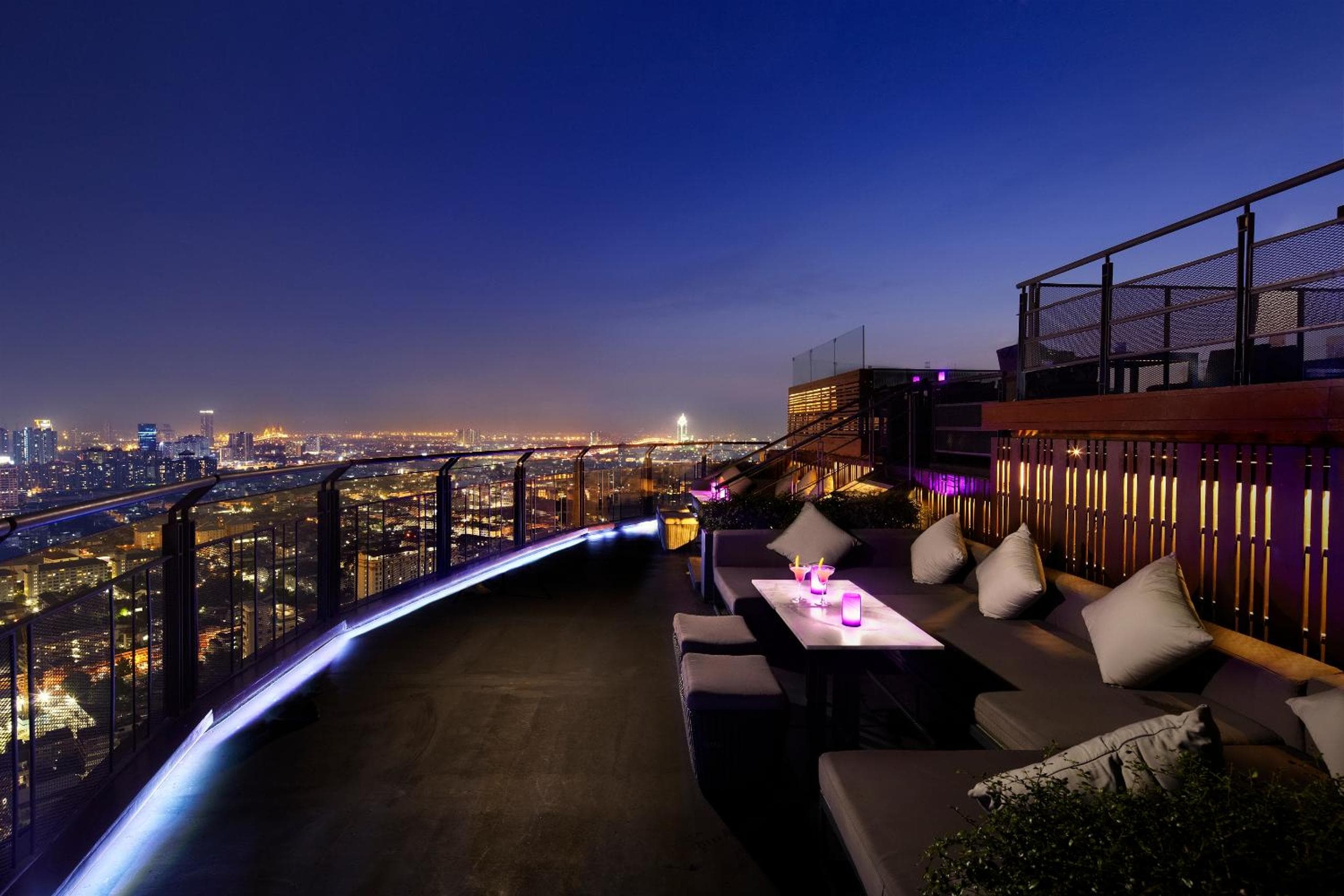 JC Kevin Sathorn Bangkok Hotel — 20