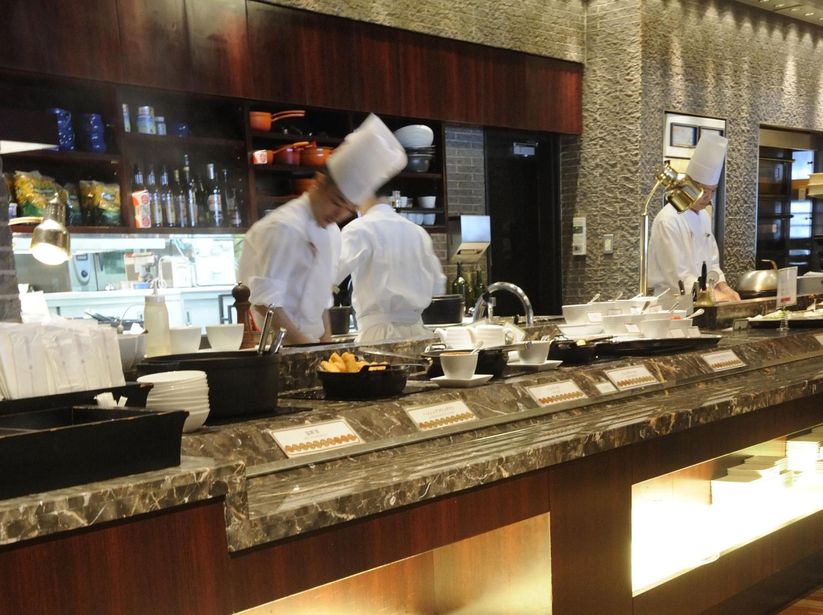 Hotel Granvia Kyoto hotel, Shimogyo-ku Karasuma-dori Shiokoji-sagaru JR Kyoto Station Karasuma Chuo-guchi , Japan — photo 45