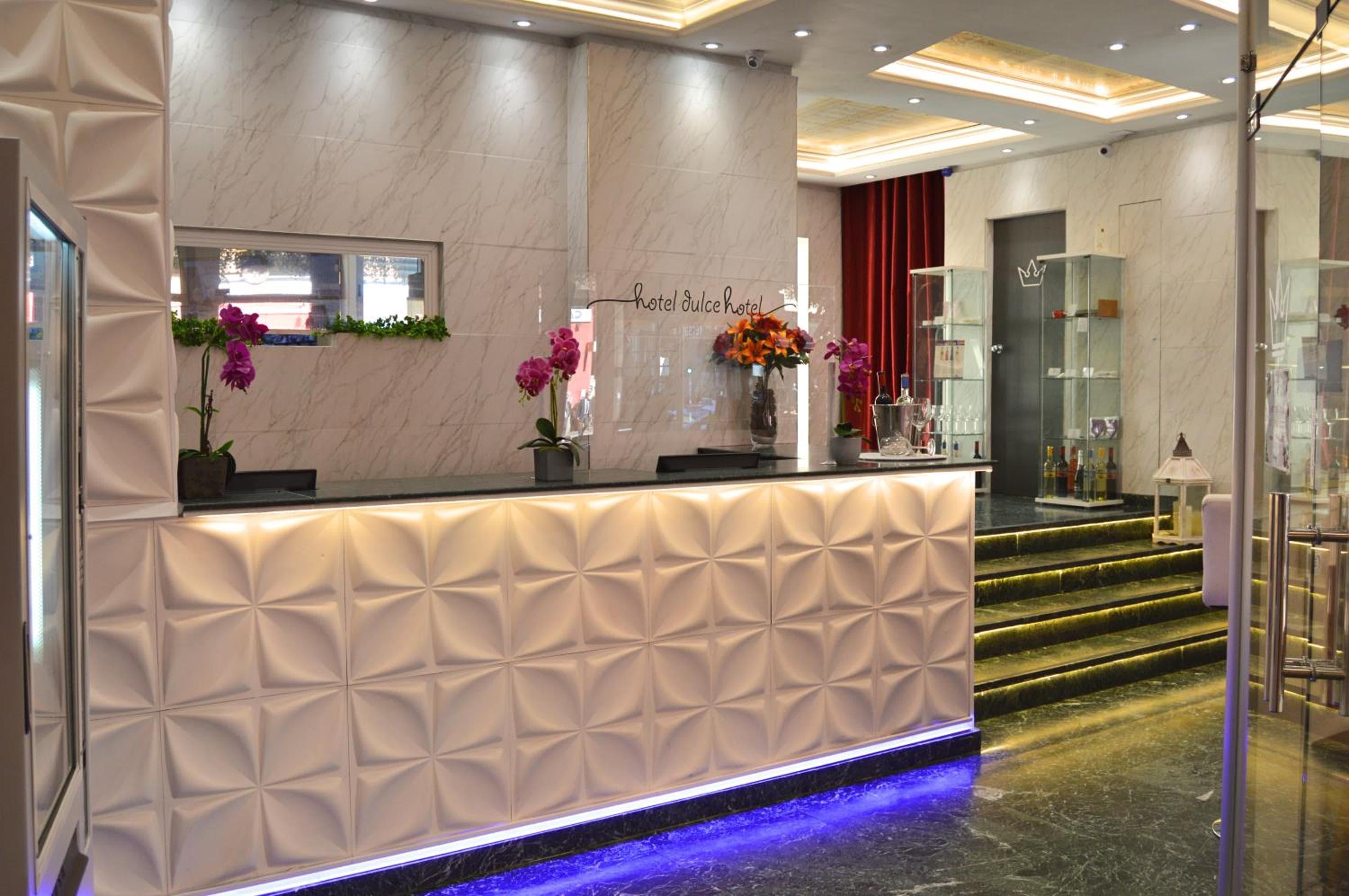 Erase un Hotel — 9