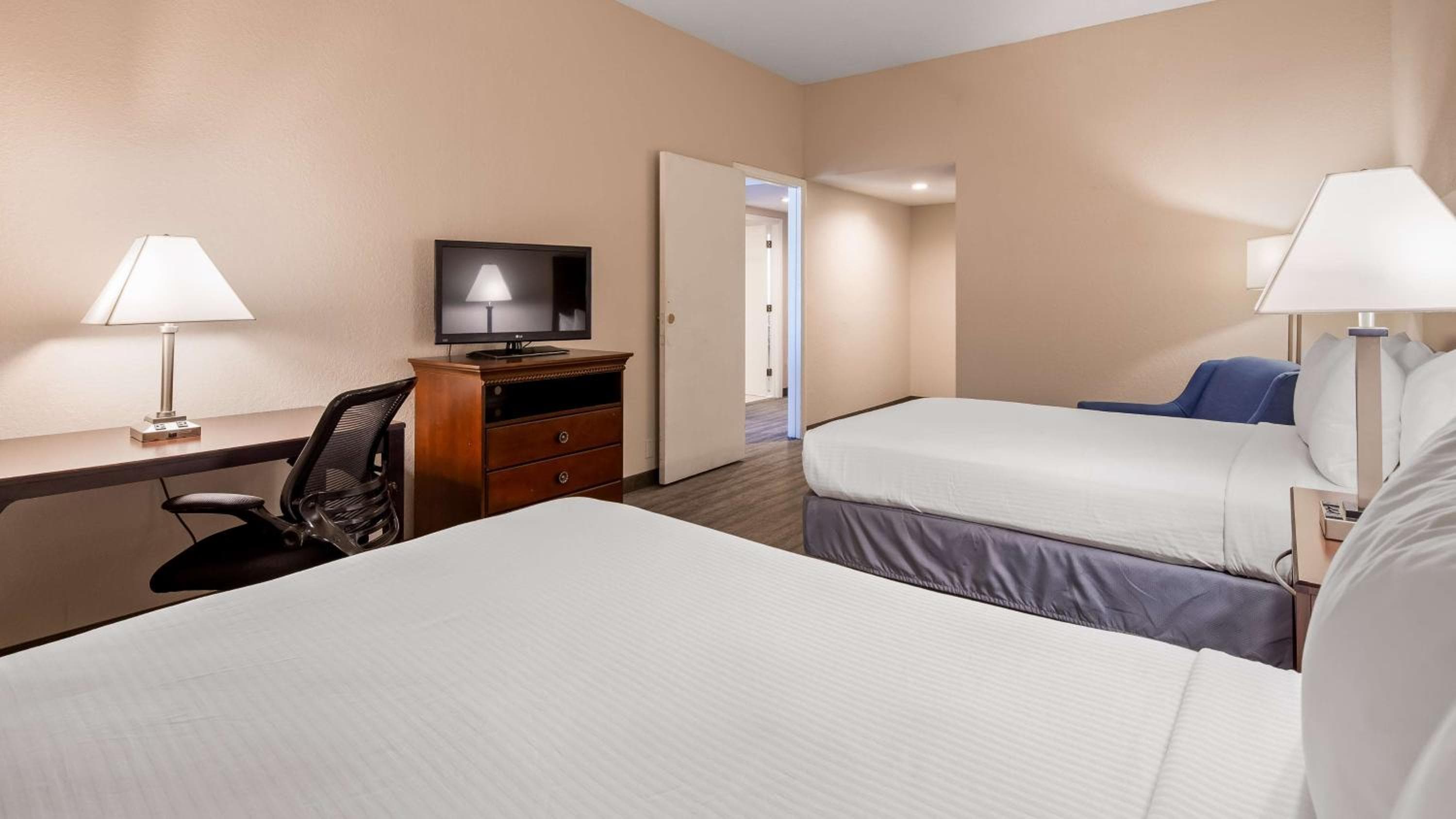 Best Western Tampa — 3