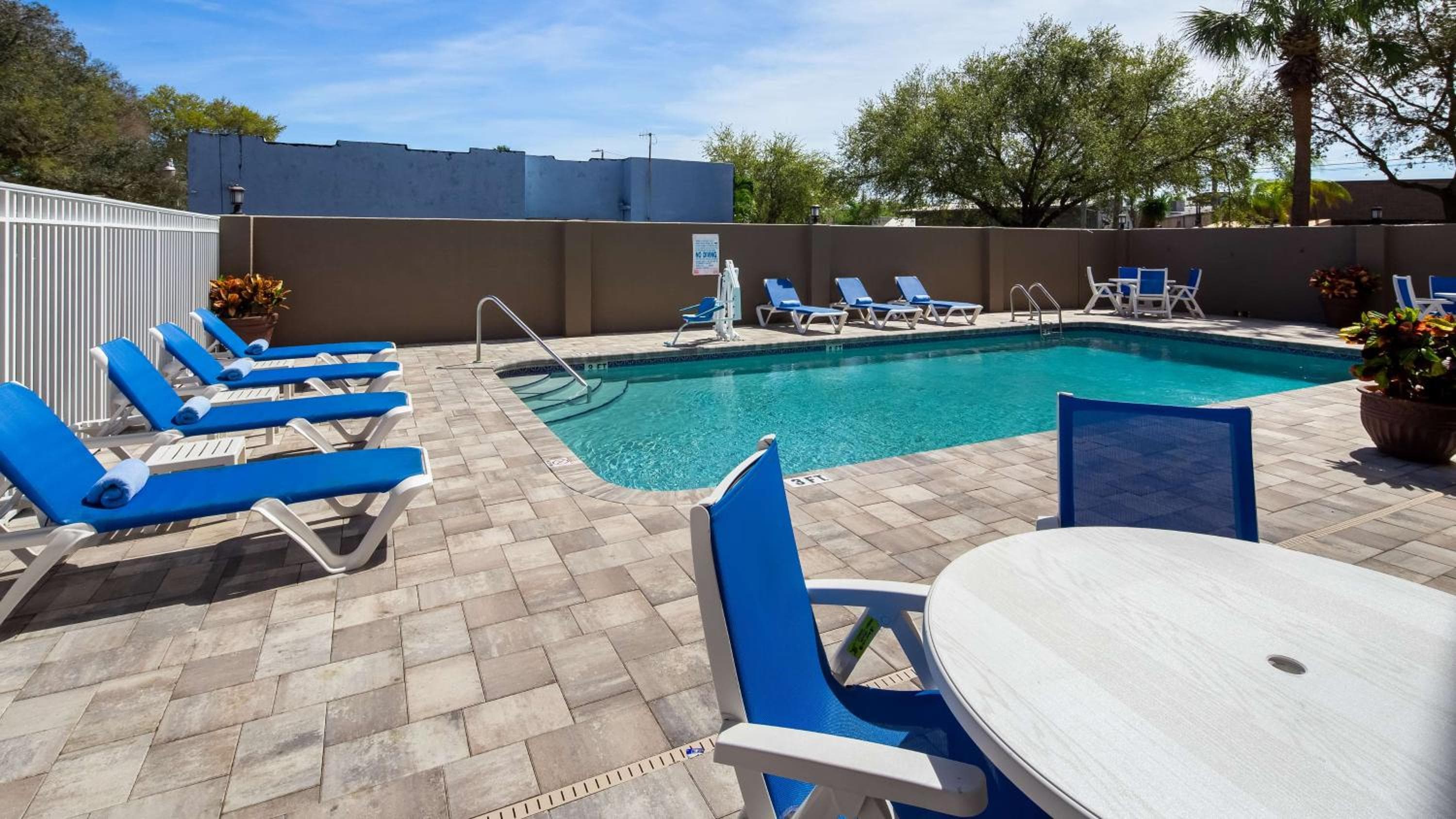 Best Western Tampa — 8