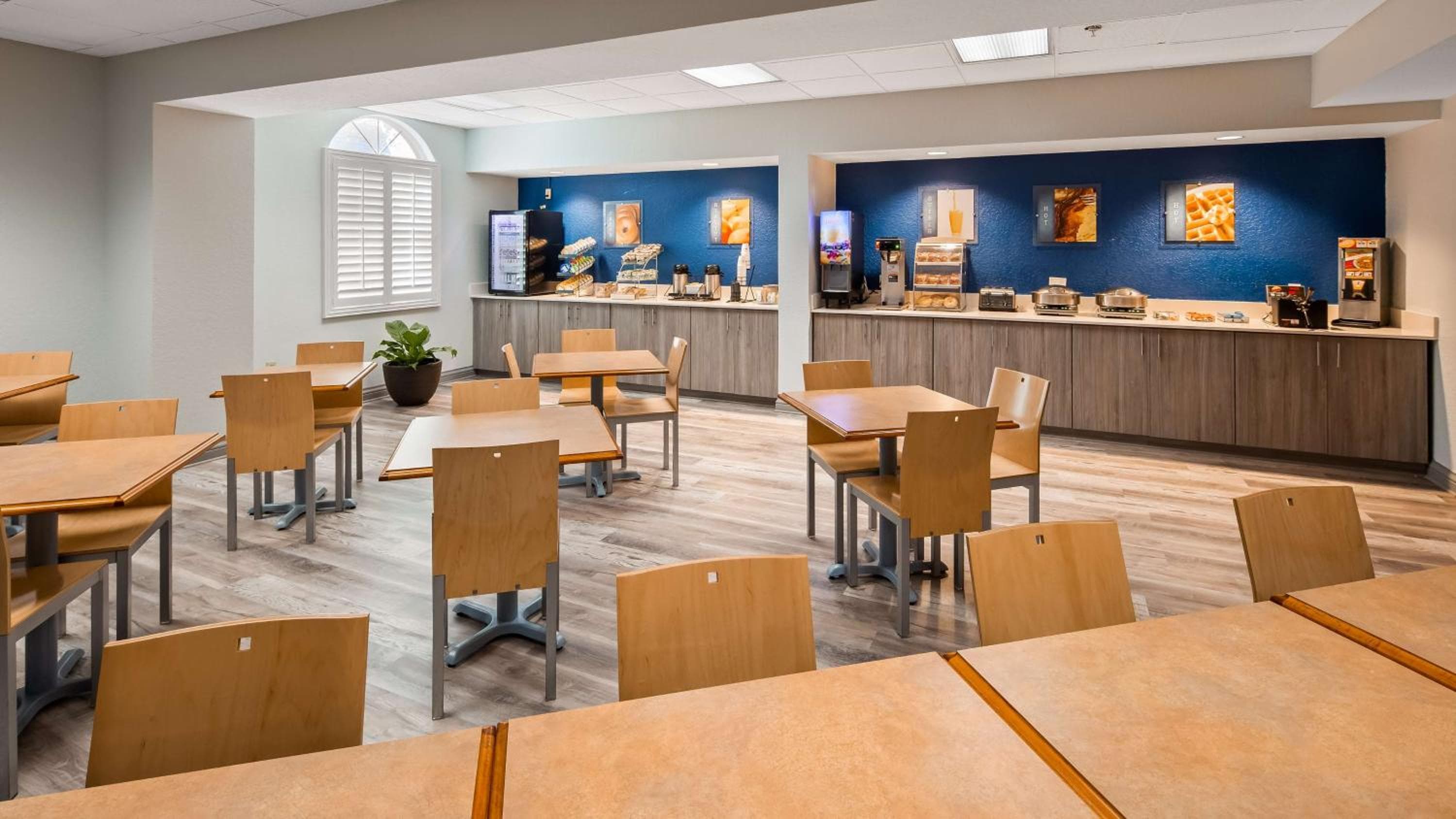 Best Western Tampa — 14