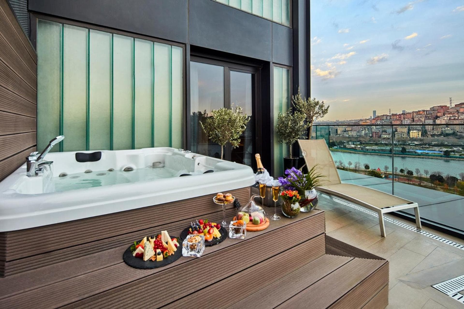 Mövenpick Istanbul Hotel Golden Horn — 27