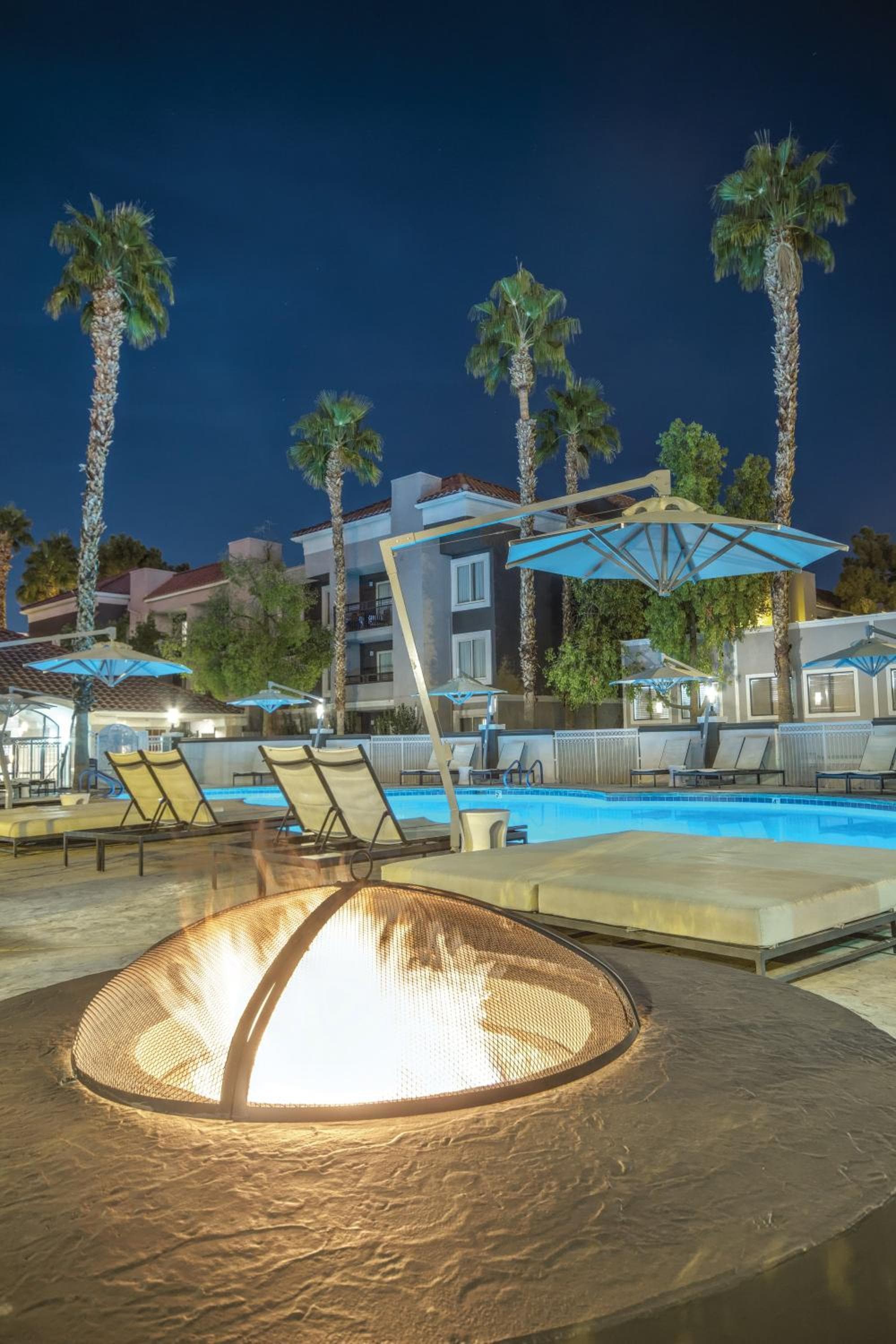 Desert Rose Resort — 6