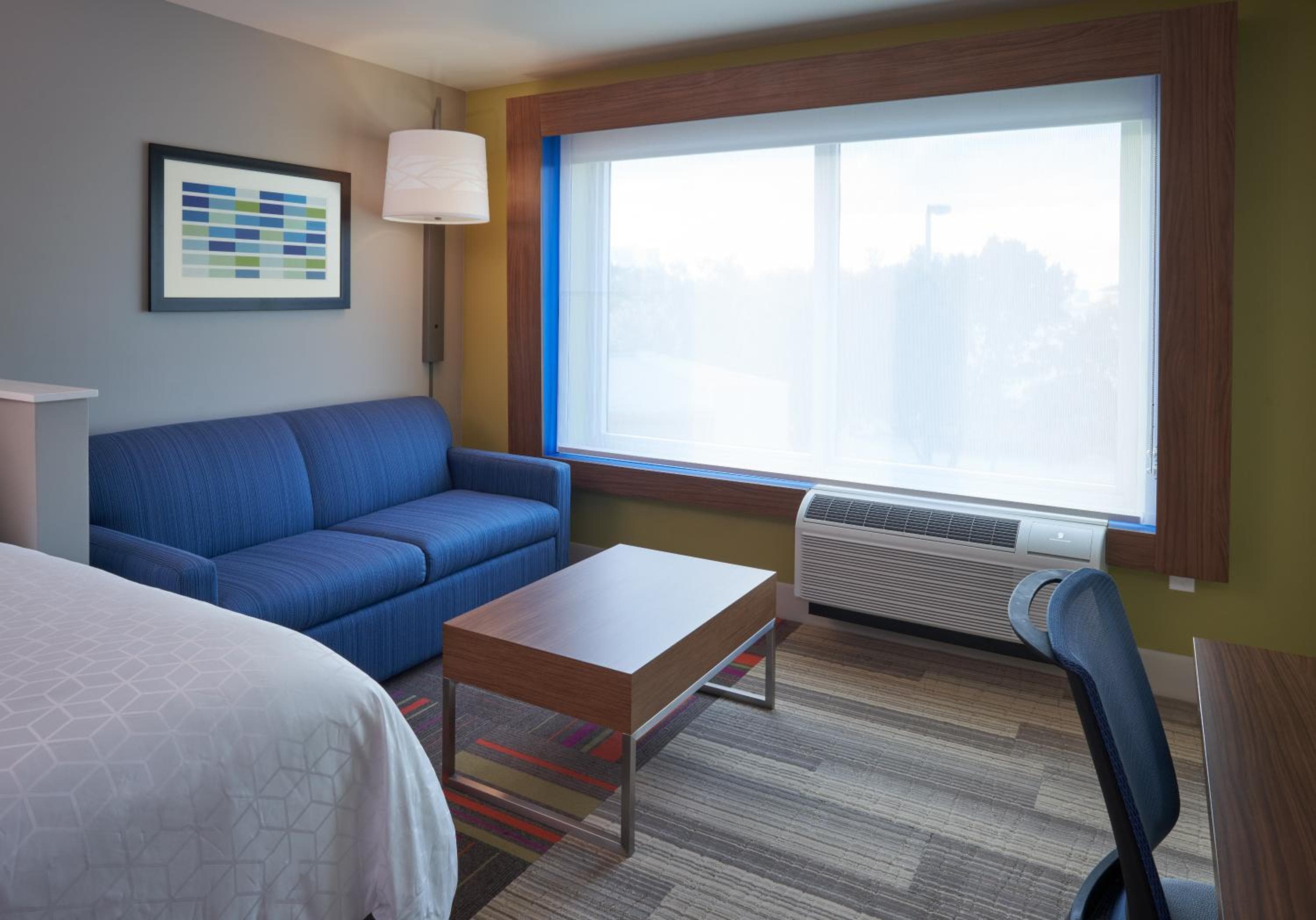 Holiday Inn Express Doral Miami by IHG — 4